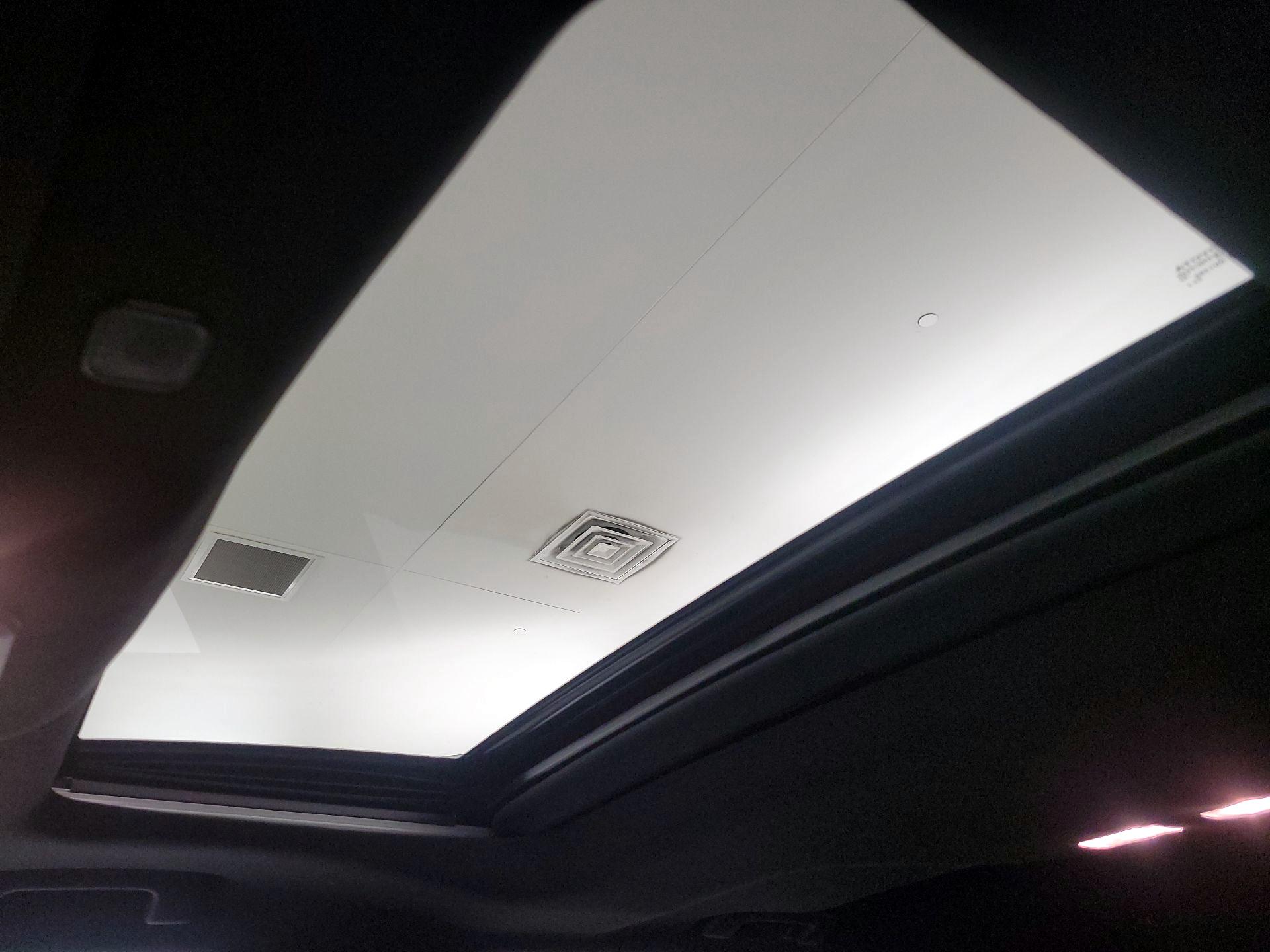 Thumbnail: 2023 Toyota Highlander - 19