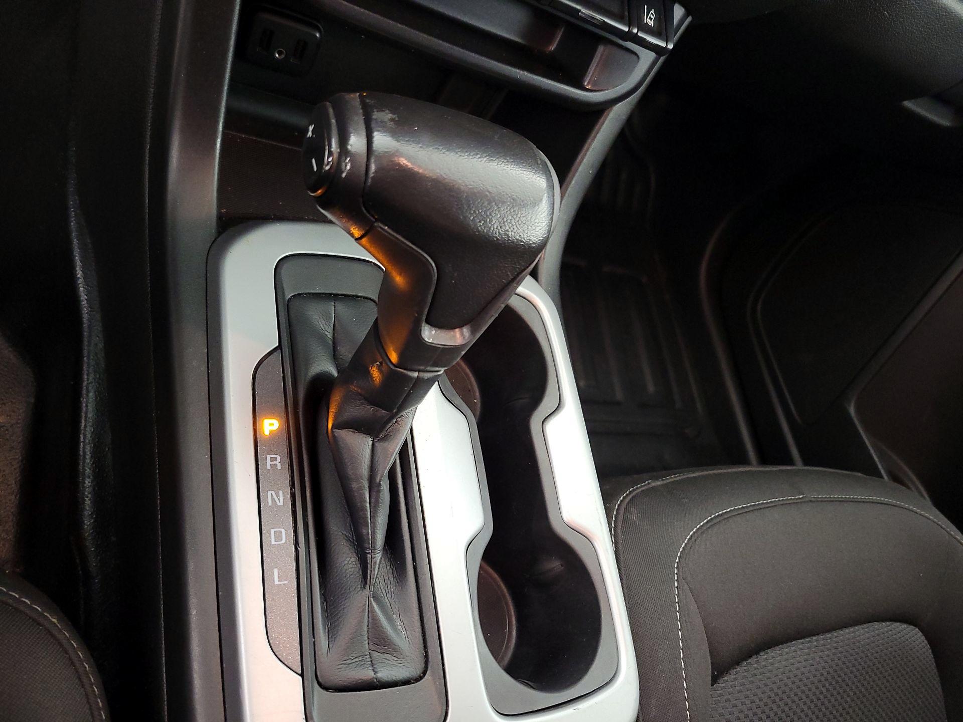 Thumbnail: 2021 Chevrolet Colorado - 17