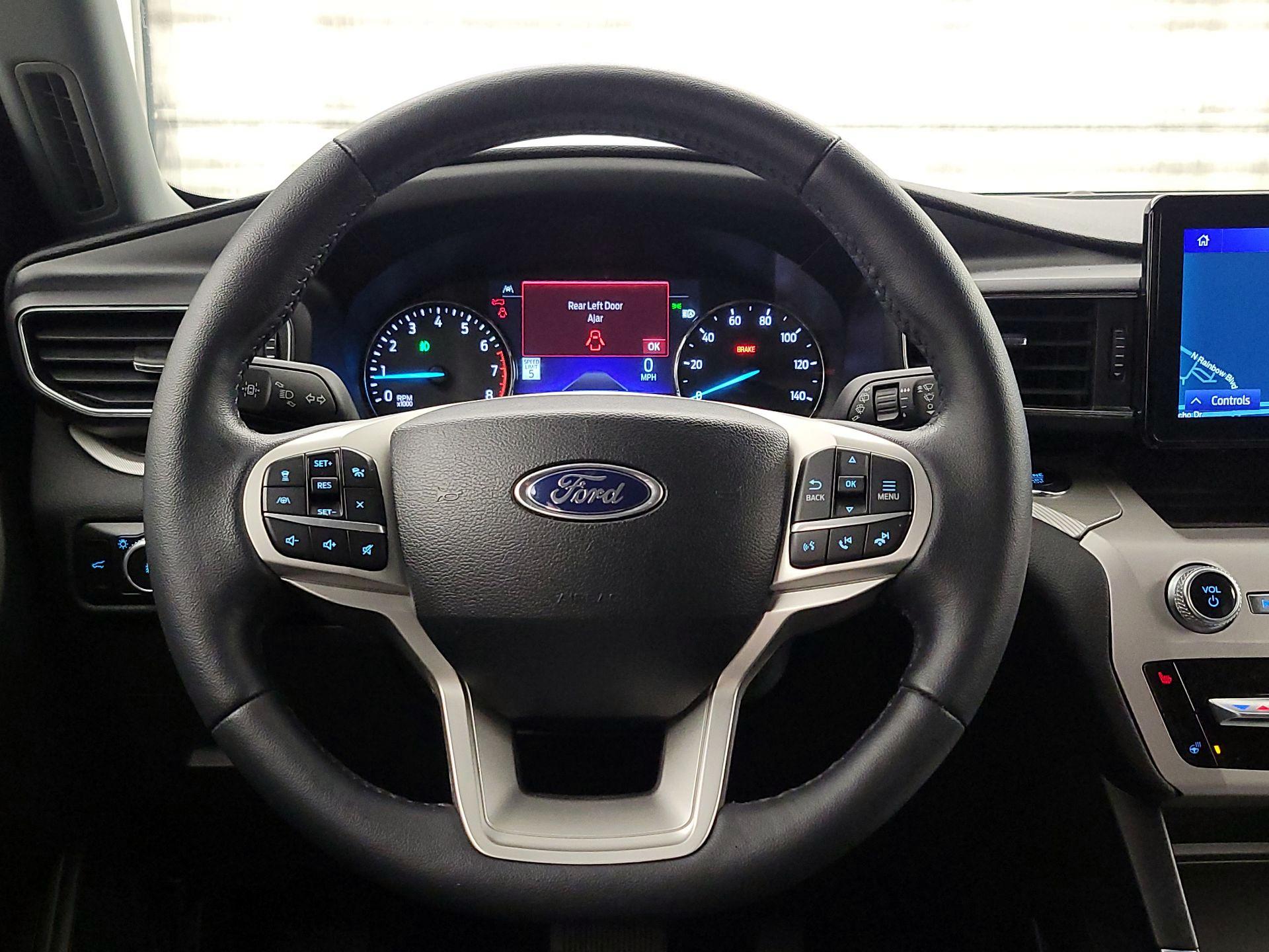 Thumbnail: 2023 Ford Explorer - 10