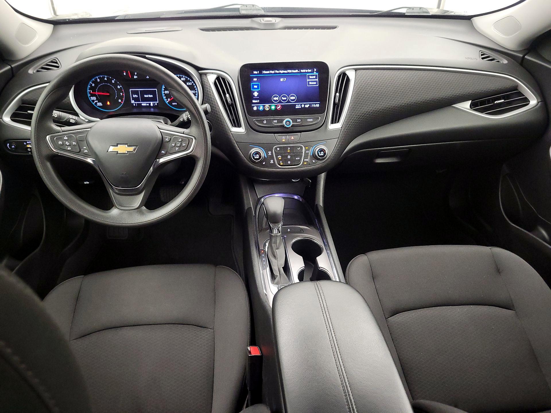 Thumbnail: 2023 Chevrolet Malibu - 9