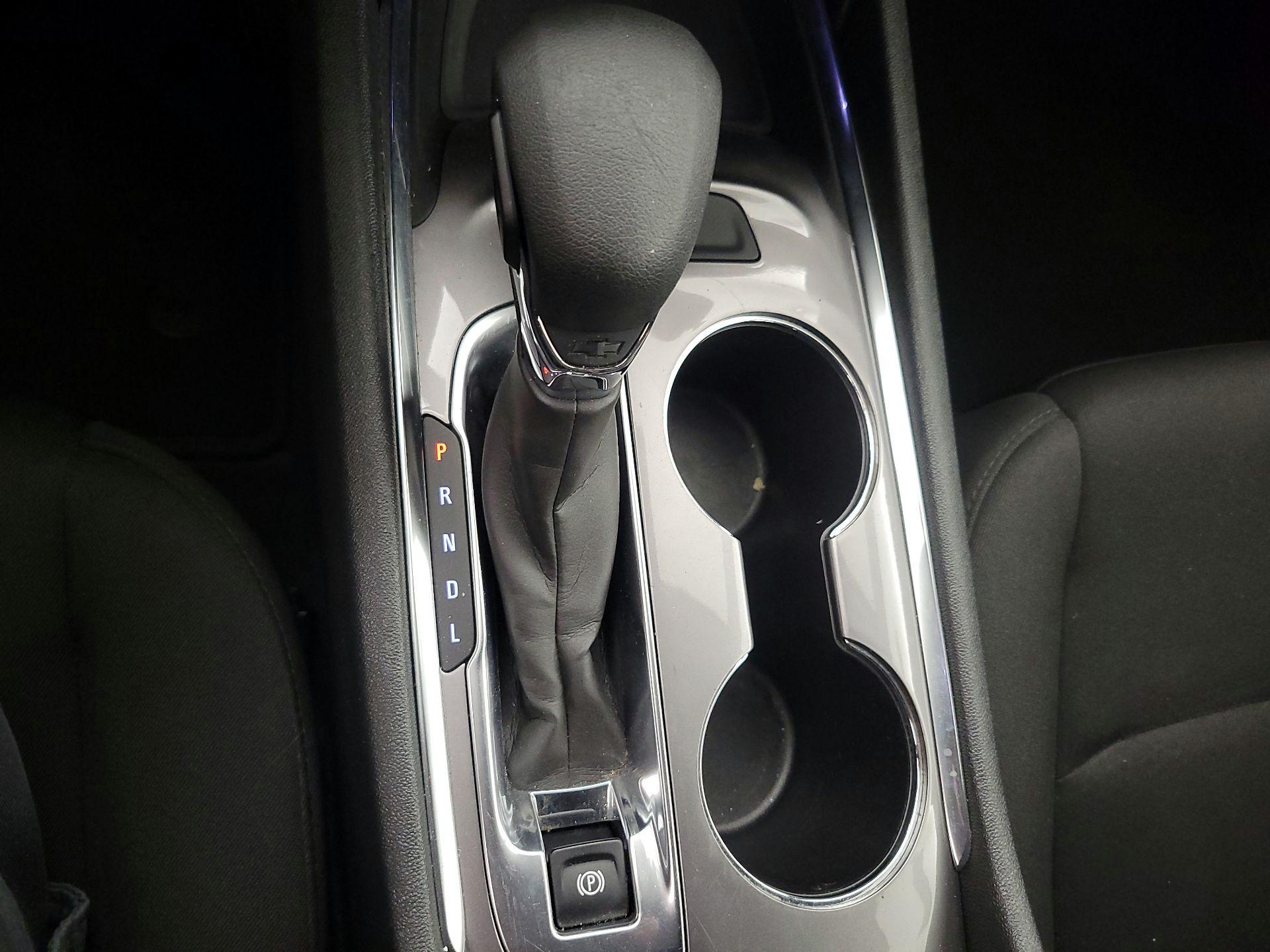 Thumbnail: 2023 Chevrolet Malibu - 17