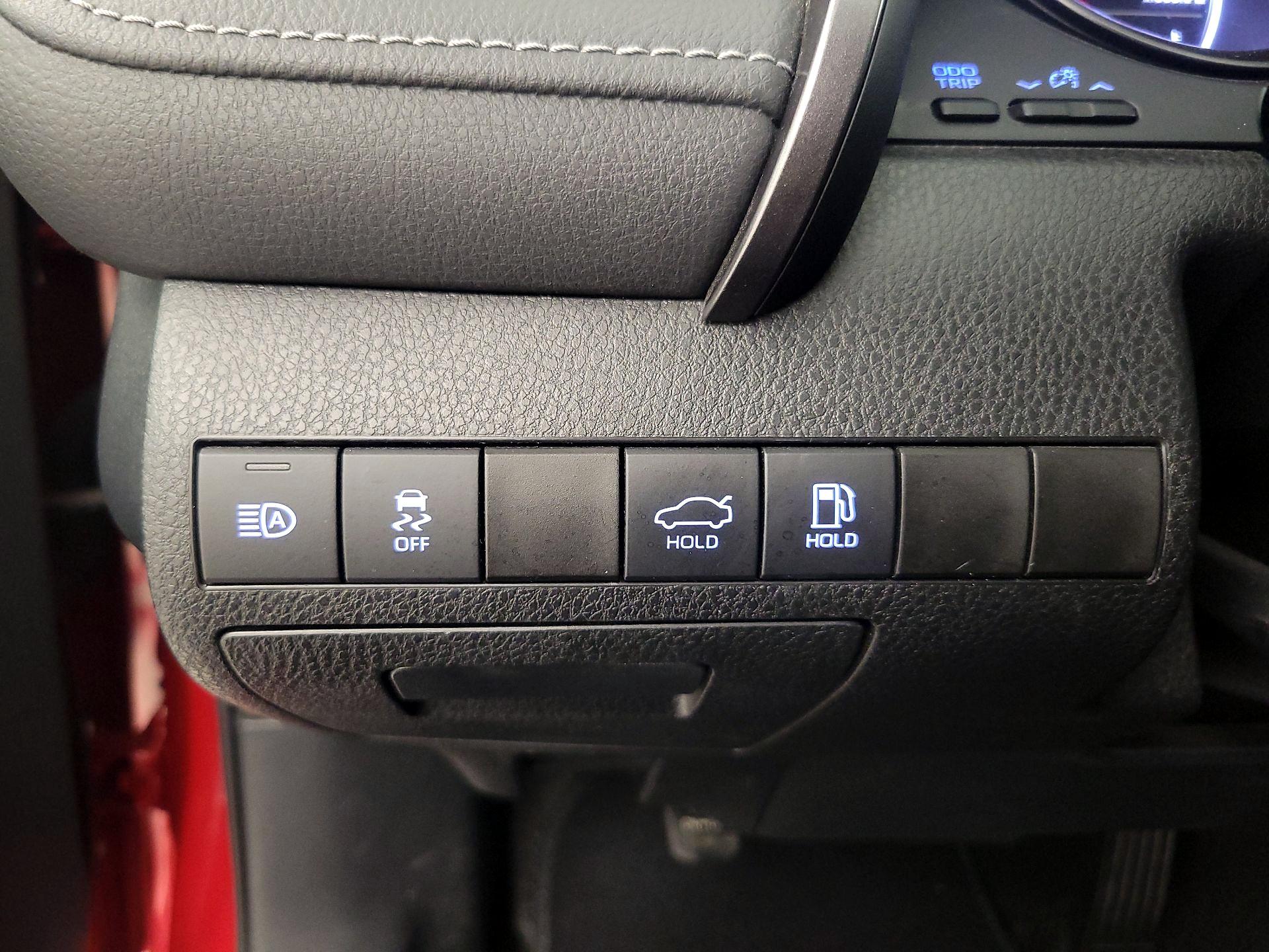 Thumbnail: 2023 Toyota Camry - 13