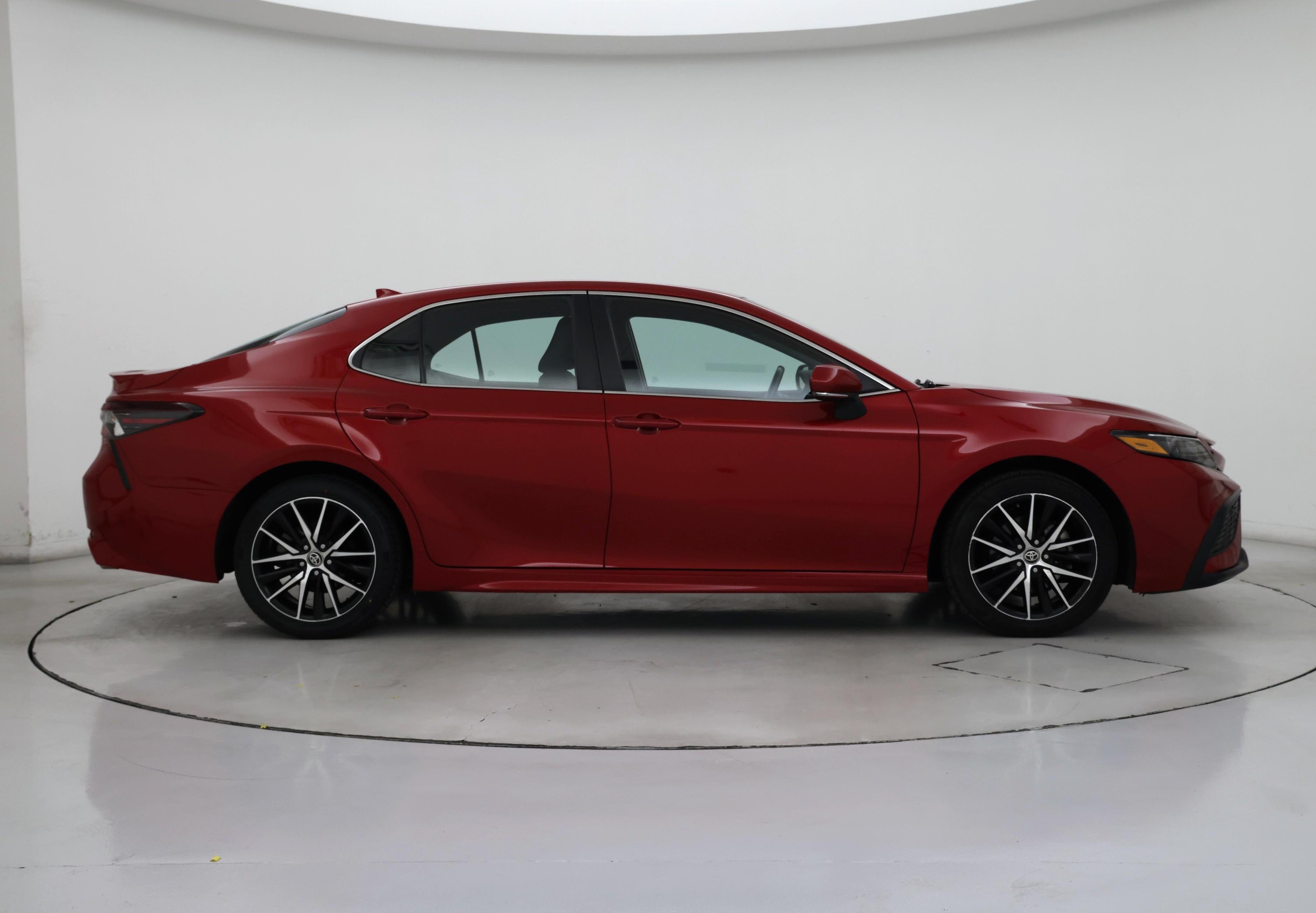 Thumbnail: 2023 Toyota Camry - 7