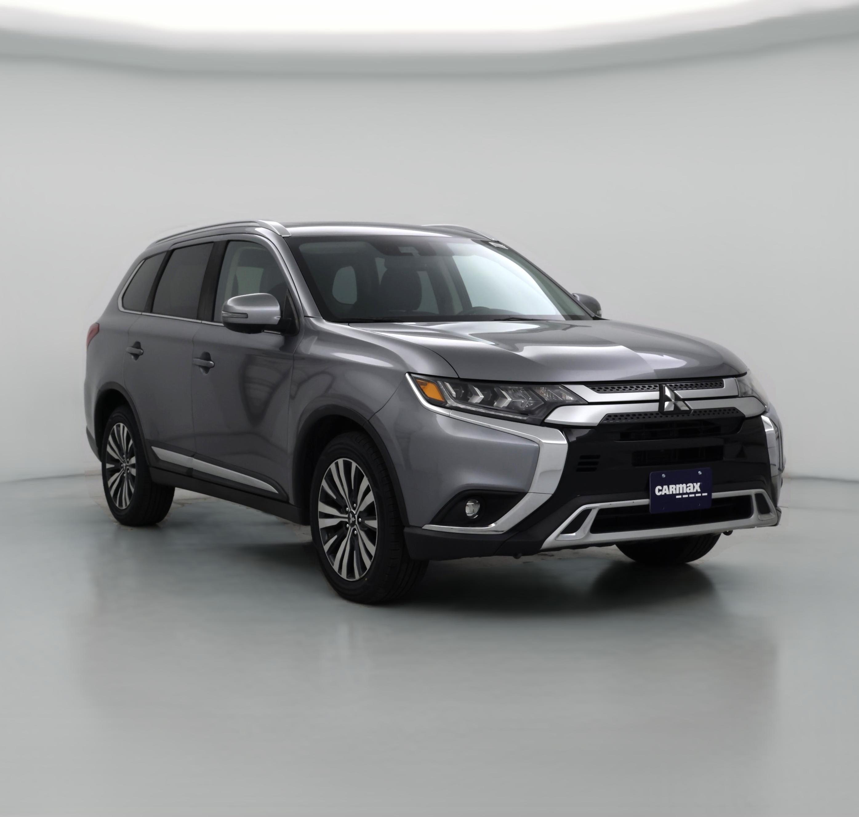 Thumbnail: 2020 Mitsubishi Outlander - 1