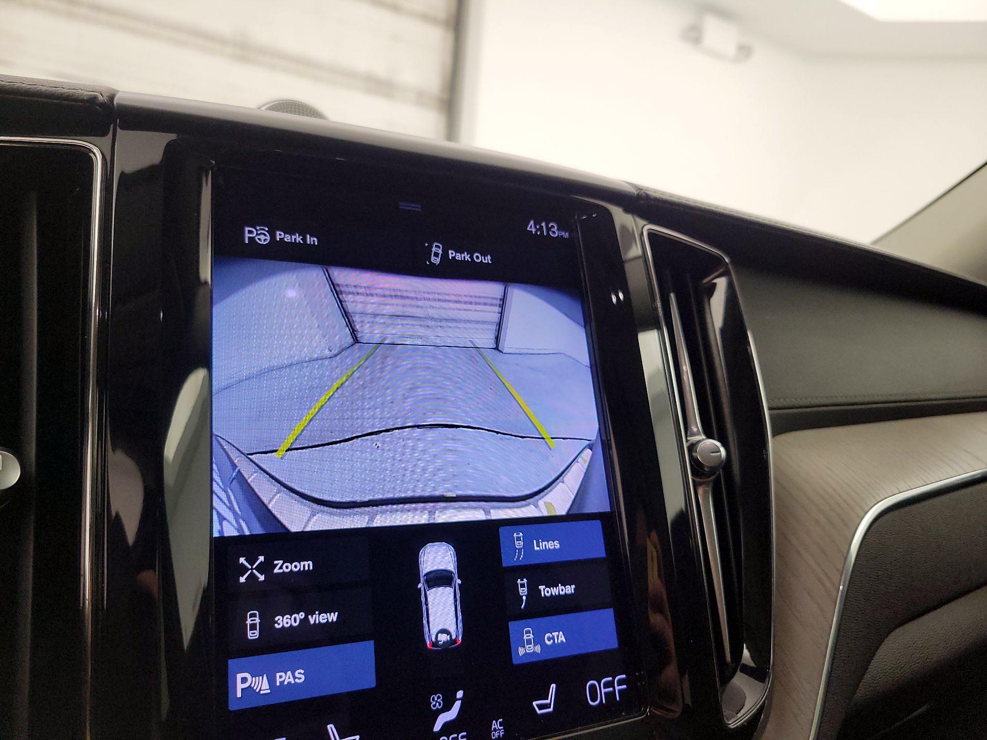 Thumbnail: 2021 Volvo XC60 - 15