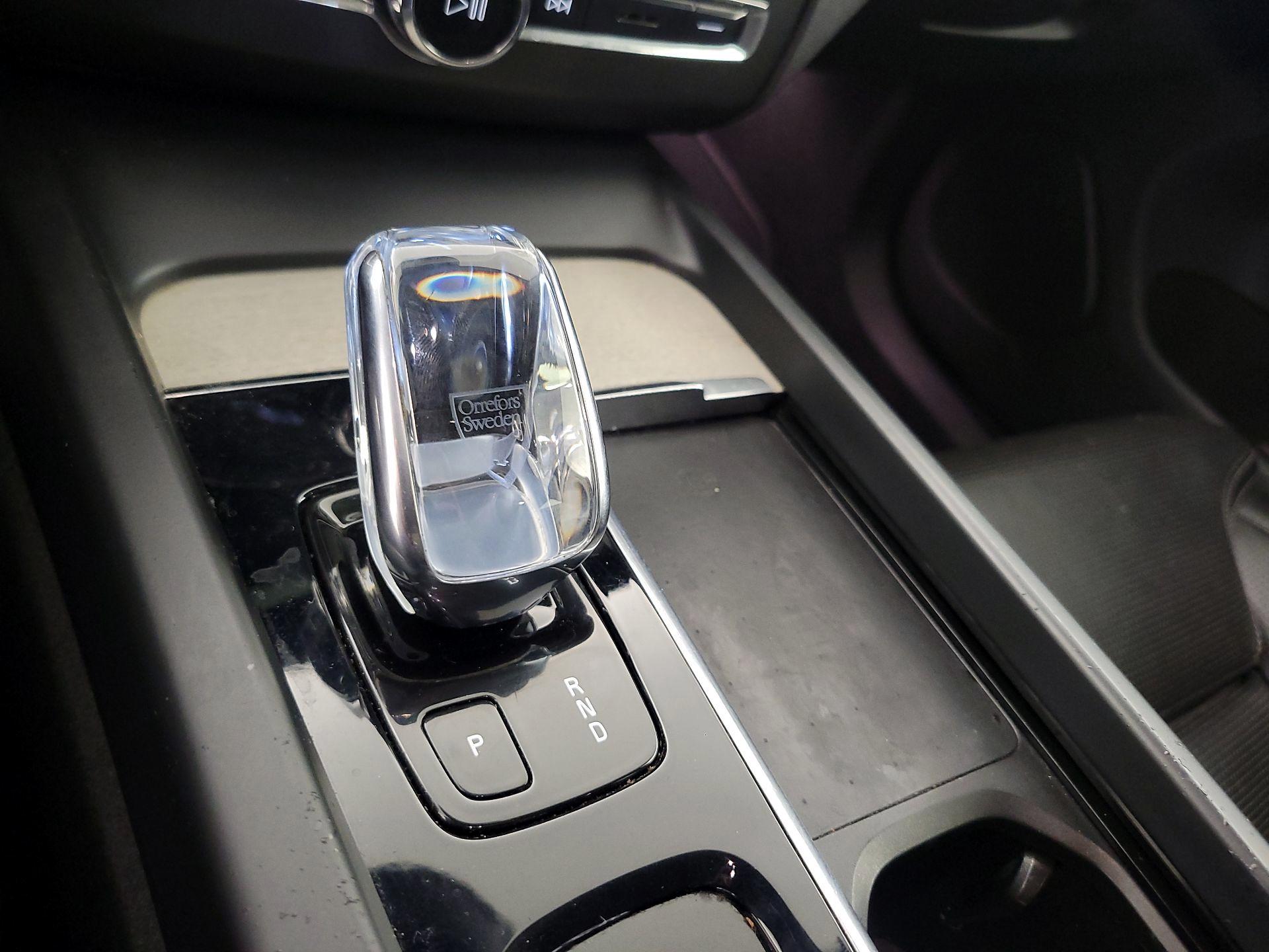 Thumbnail: 2021 Volvo XC60 - 18