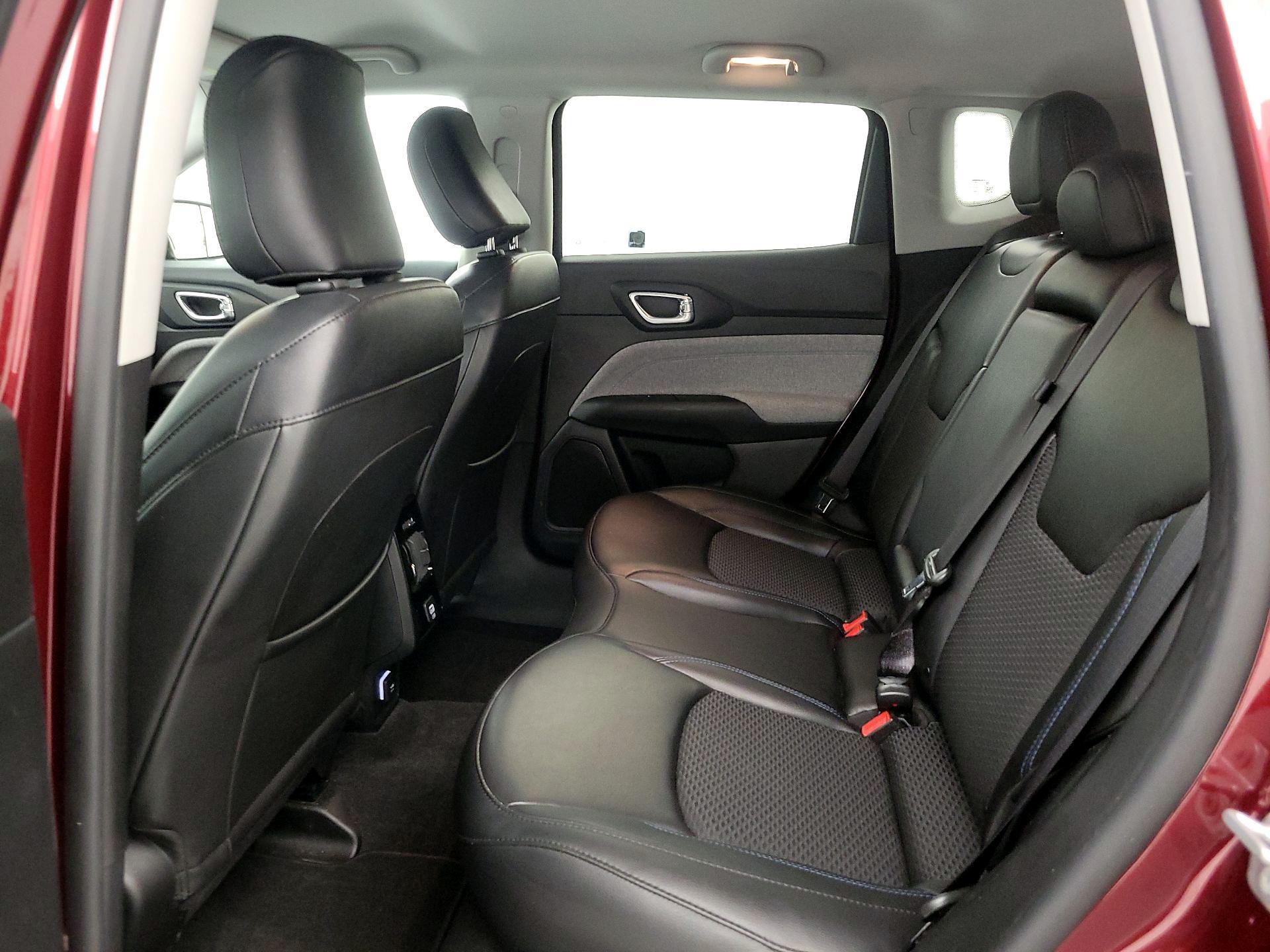 Thumbnail: 2022 Jeep Compass - 19