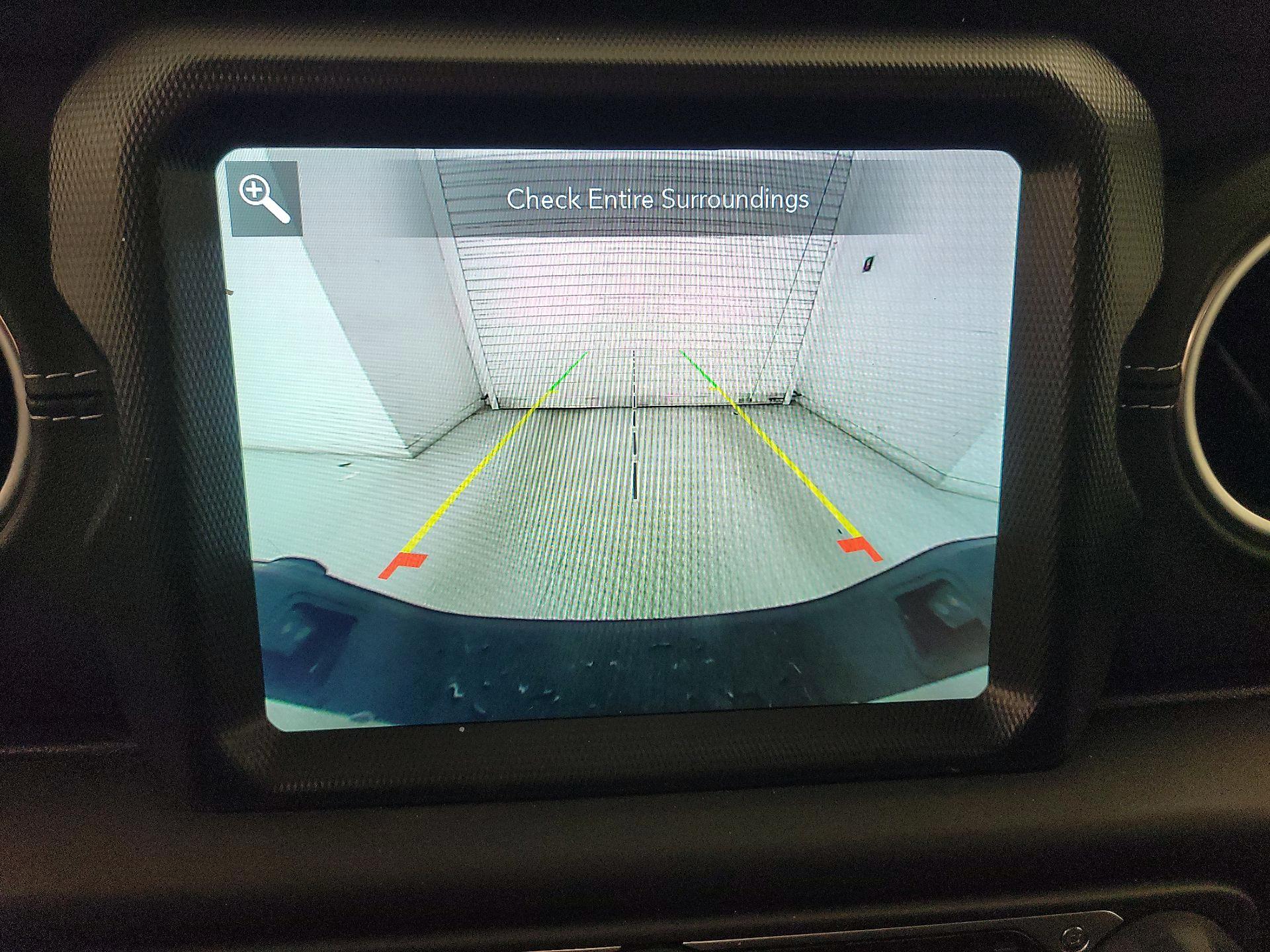 Thumbnail: 2021 Jeep Gladiator - 15