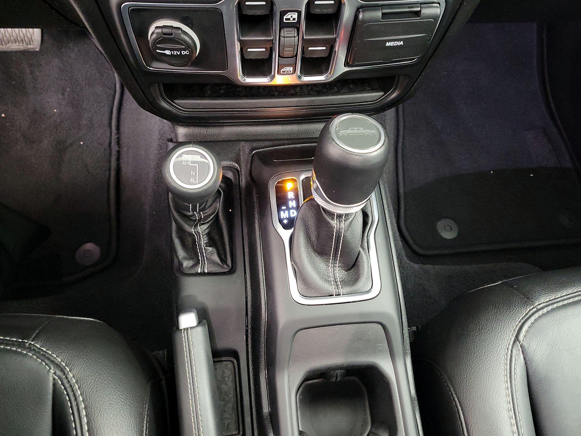 Thumbnail: 2021 Jeep Gladiator - 18