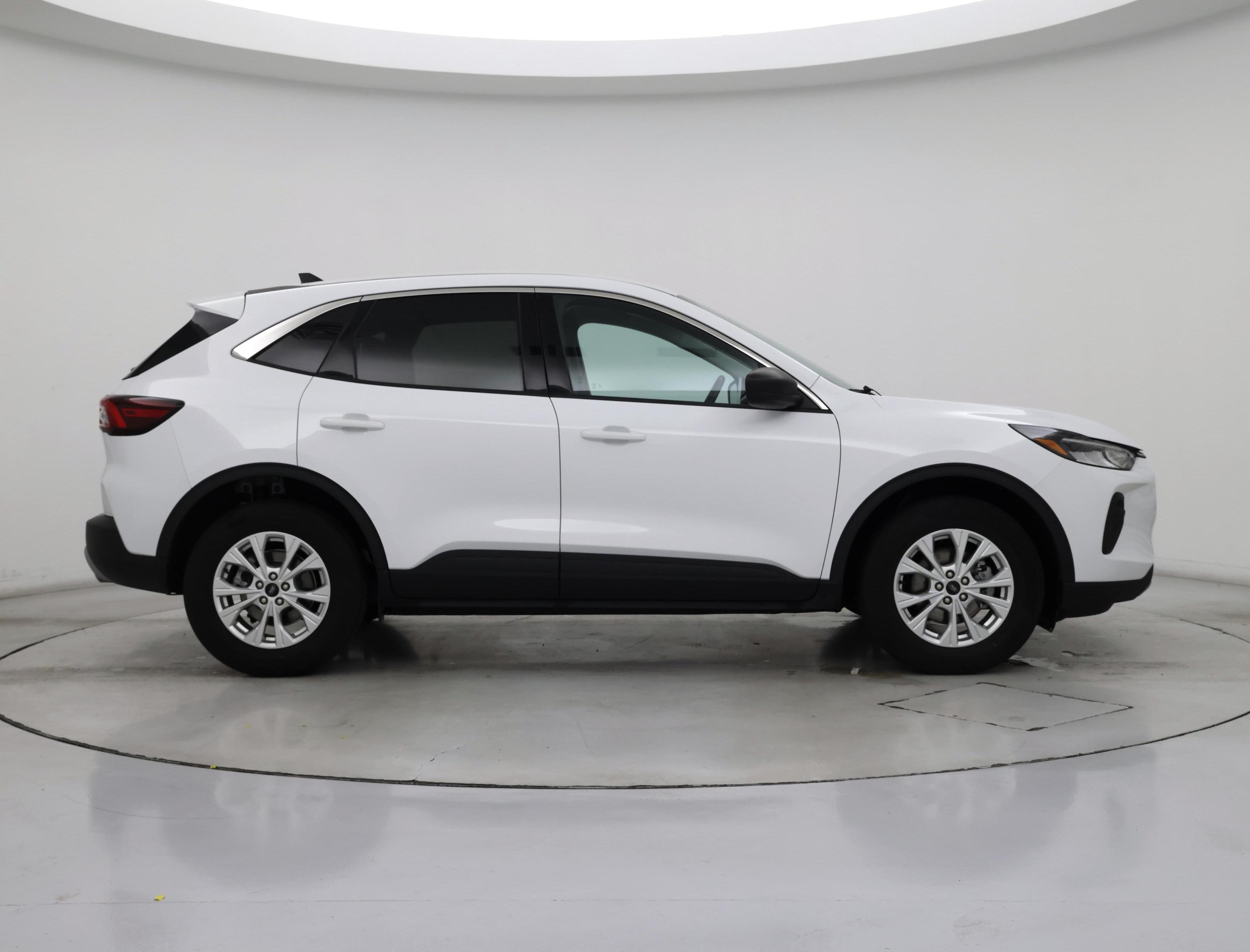 Thumbnail: 2023 Ford Escape - 7