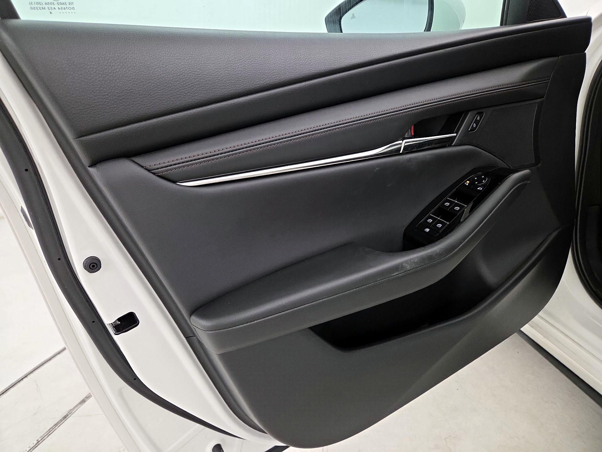 Thumbnail: 2024 Mazda Mazda3 - 12