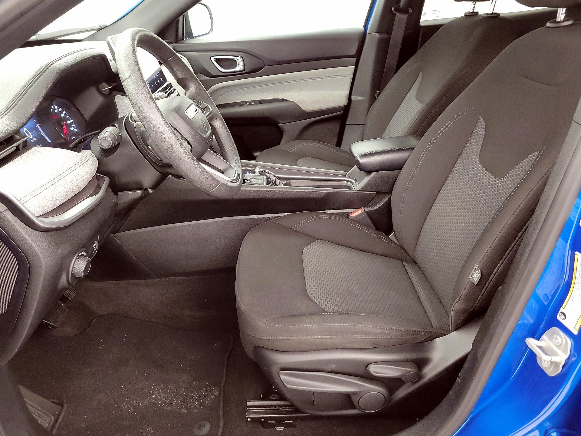 Thumbnail: 2023 Jeep Compass - 11