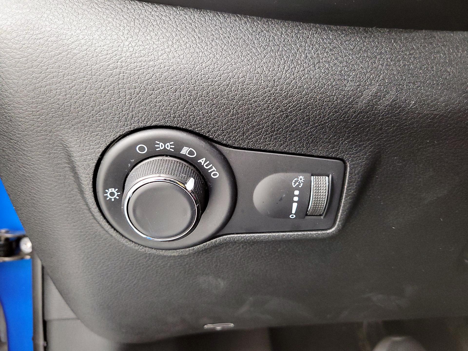 Thumbnail: 2023 Jeep Compass - 13