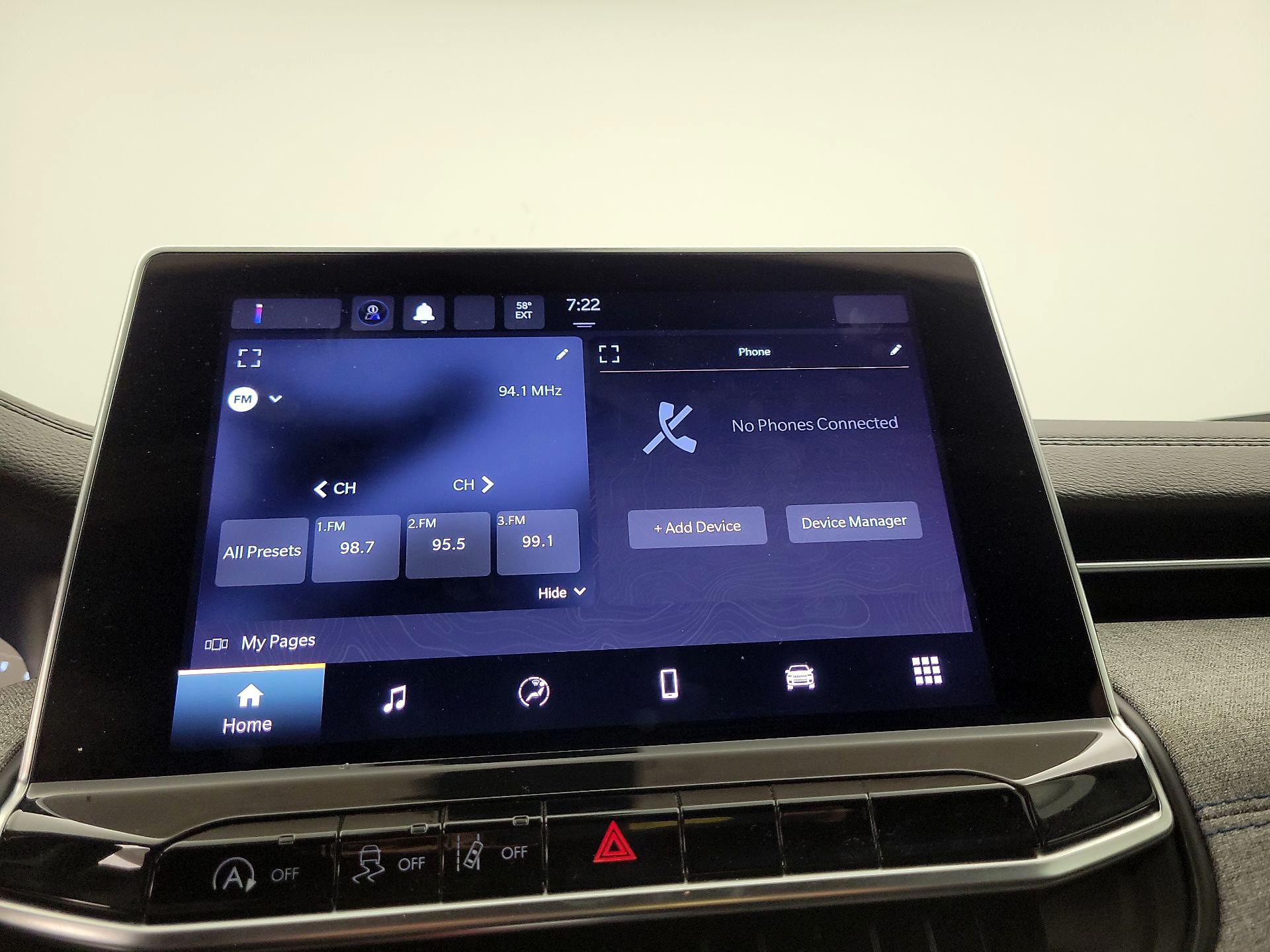 Thumbnail: 2023 Jeep Compass - 15