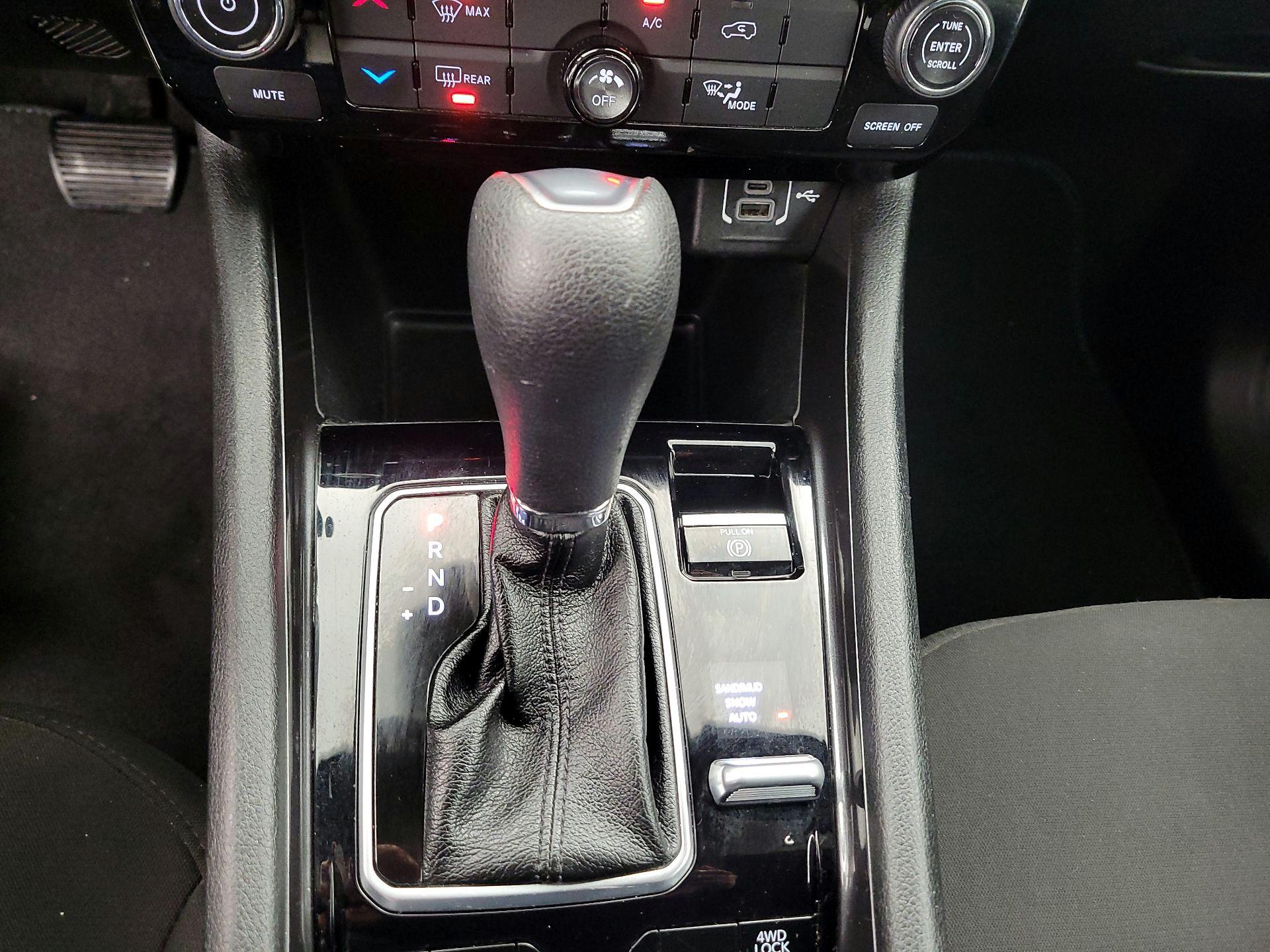 Thumbnail: 2023 Jeep Compass - 17