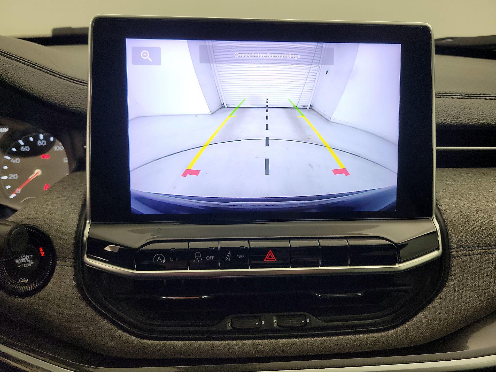 Thumbnail: 2023 Jeep Compass - 14