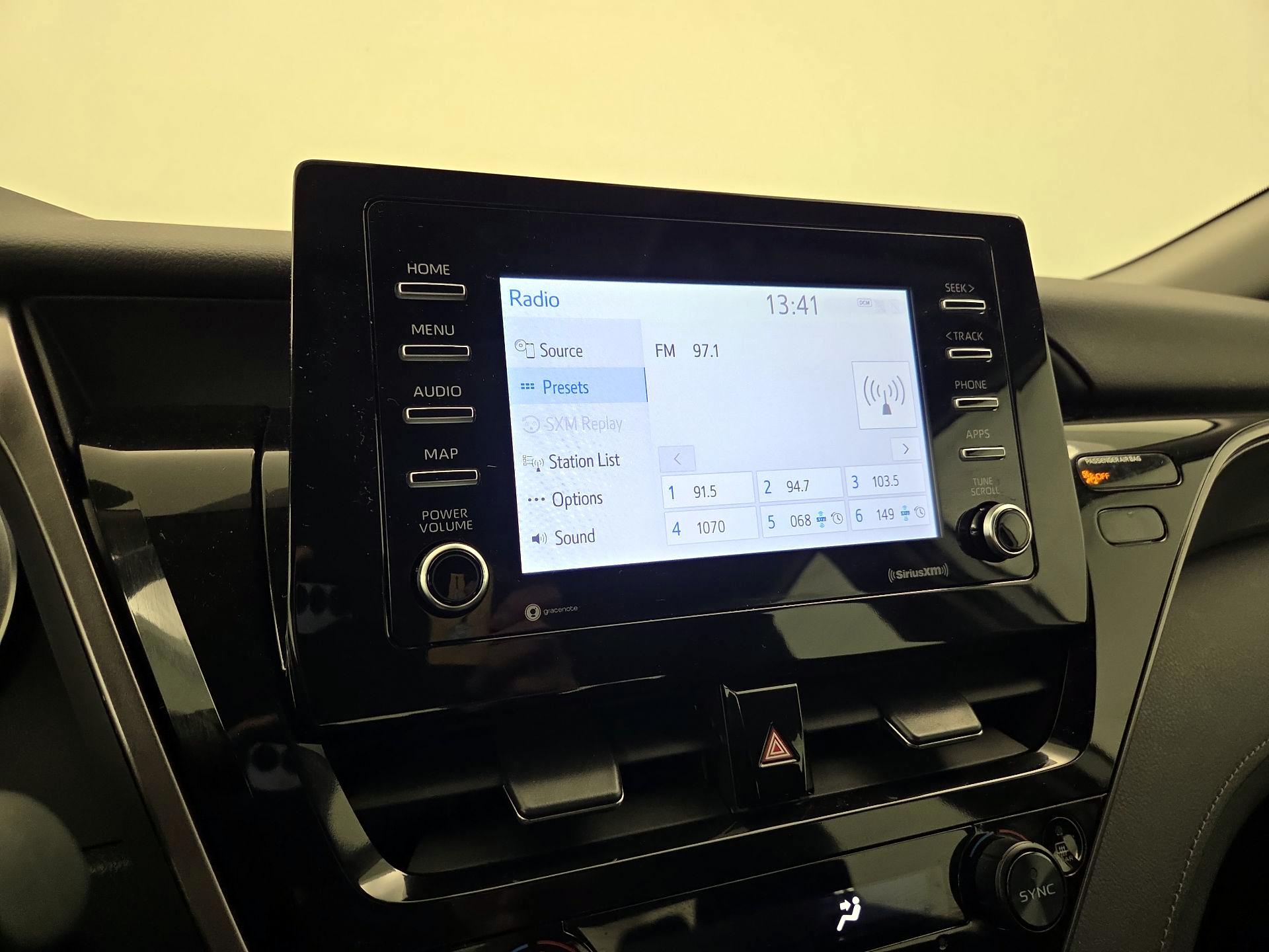 Thumbnail: 2022 Toyota Camry - 15