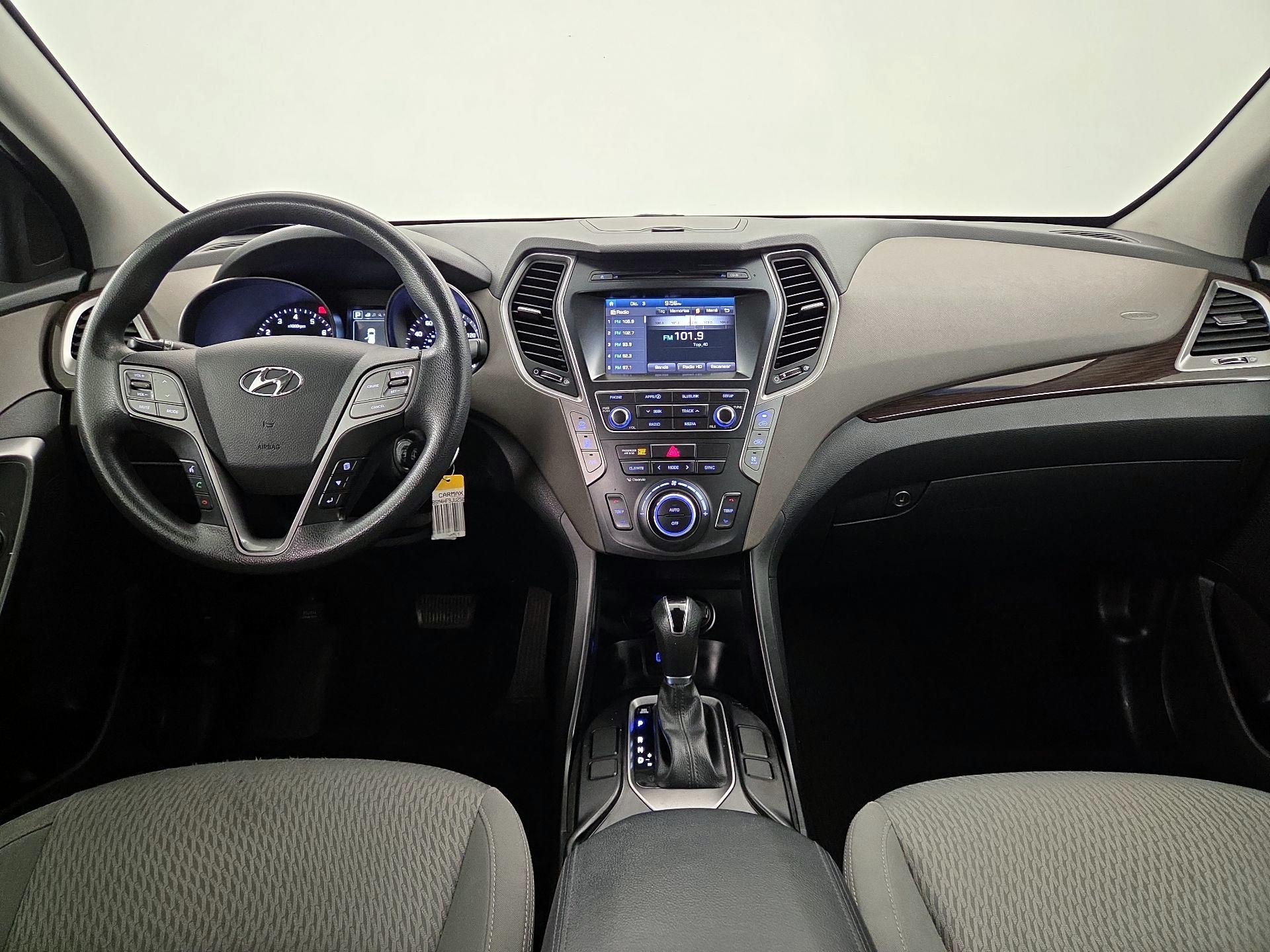 Thumbnail: 2018 Hyundai Santa Fe - 9