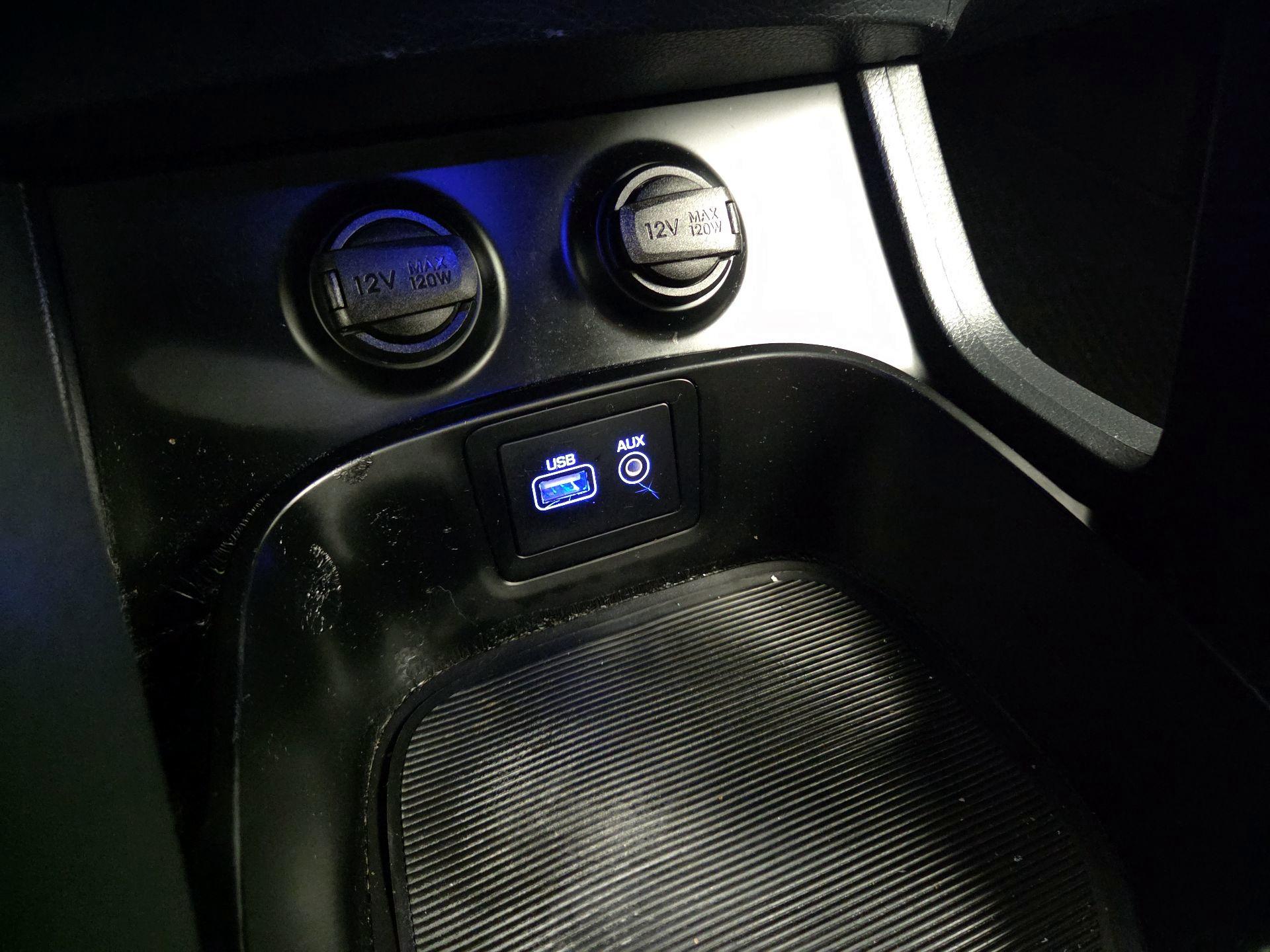 Thumbnail: 2018 Hyundai Santa Fe - 18