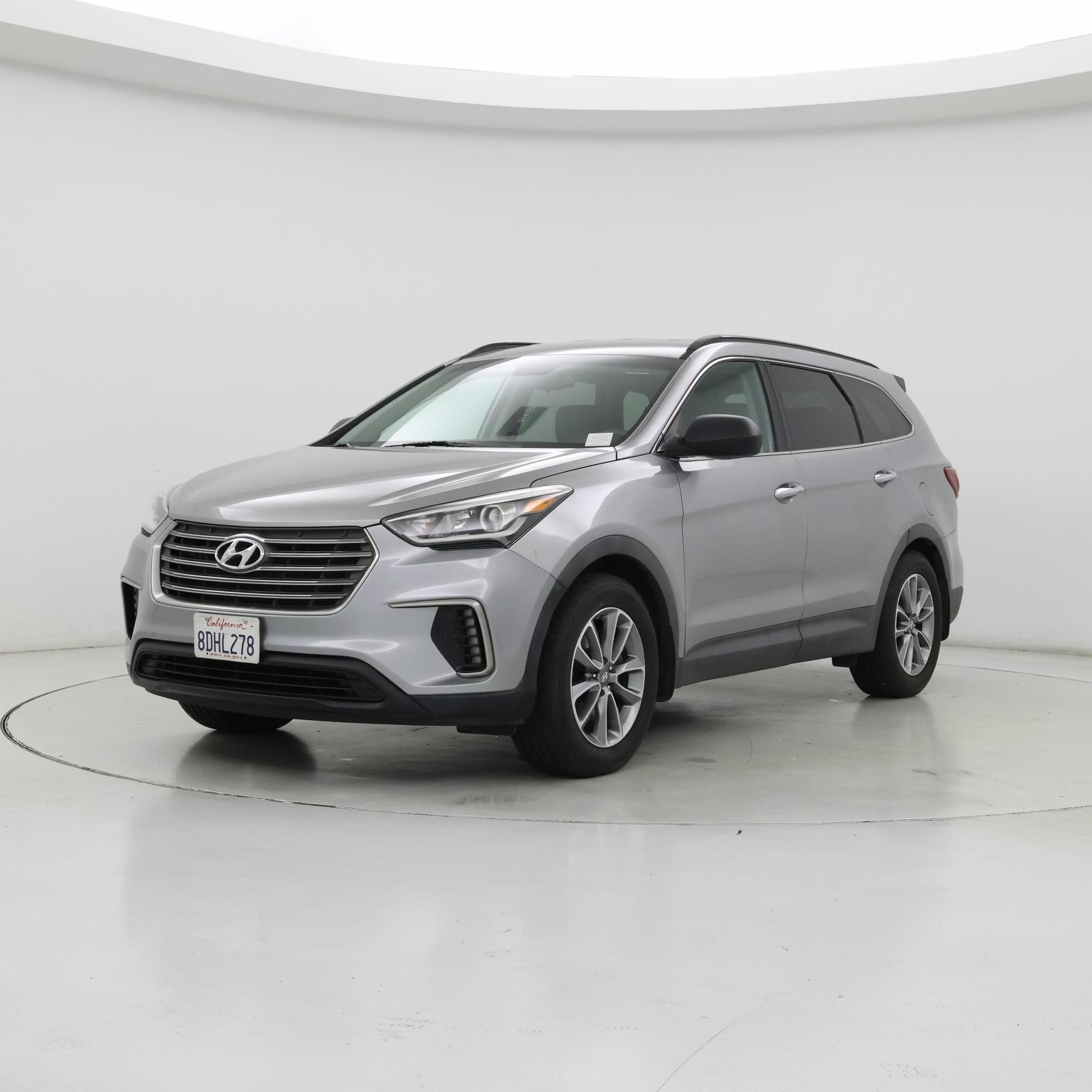 Thumbnail: 2018 Hyundai Santa Fe - 4