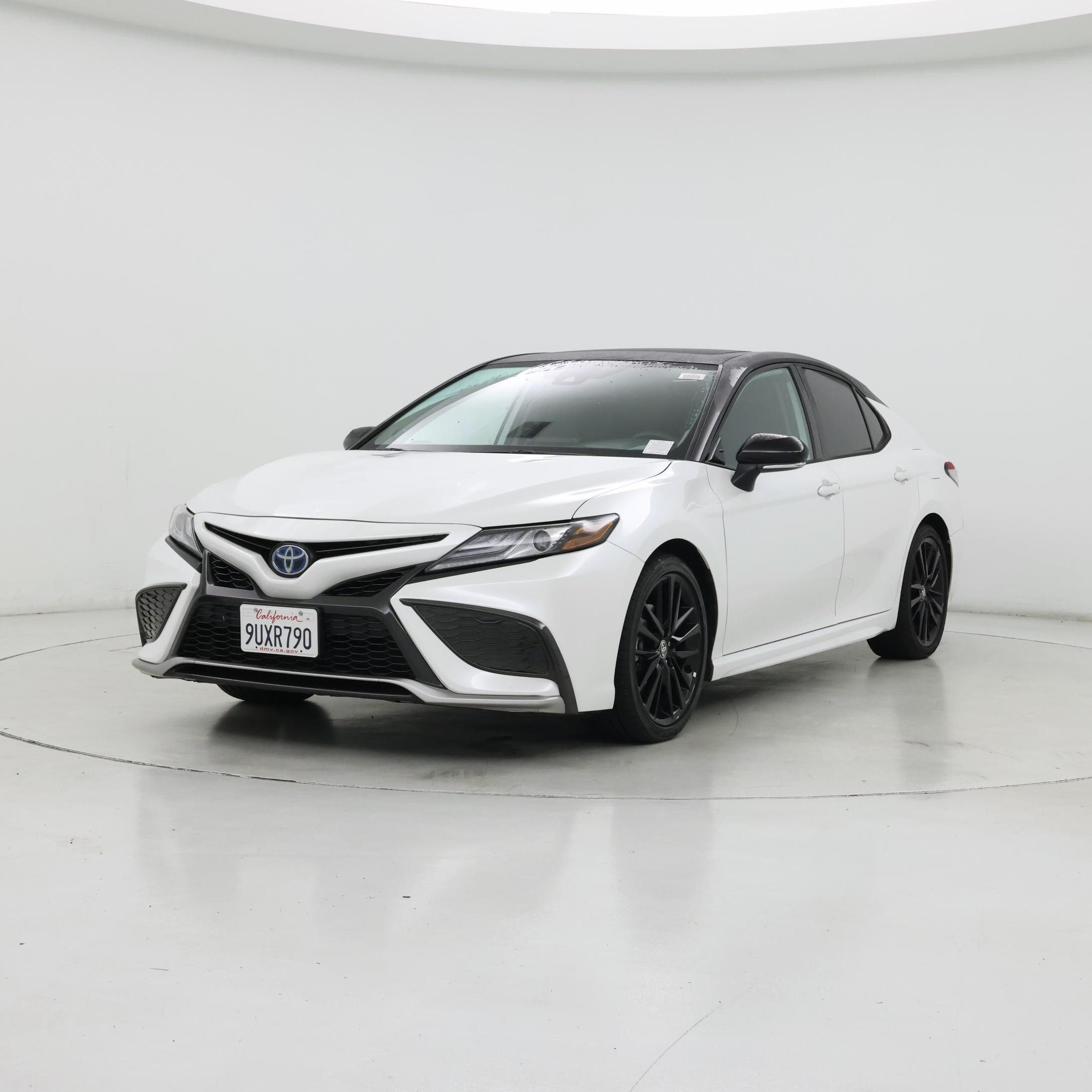Thumbnail: 2022 Toyota Camry - 4
