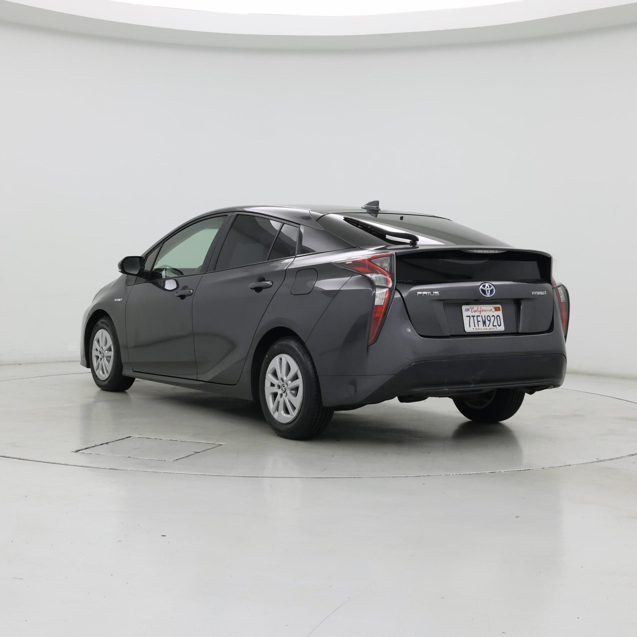Thumbnail: 2016 Toyota Prius - 2