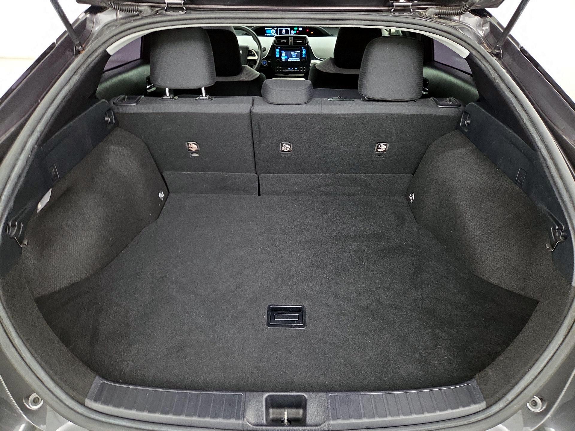 Thumbnail: 2016 Toyota Prius - 20