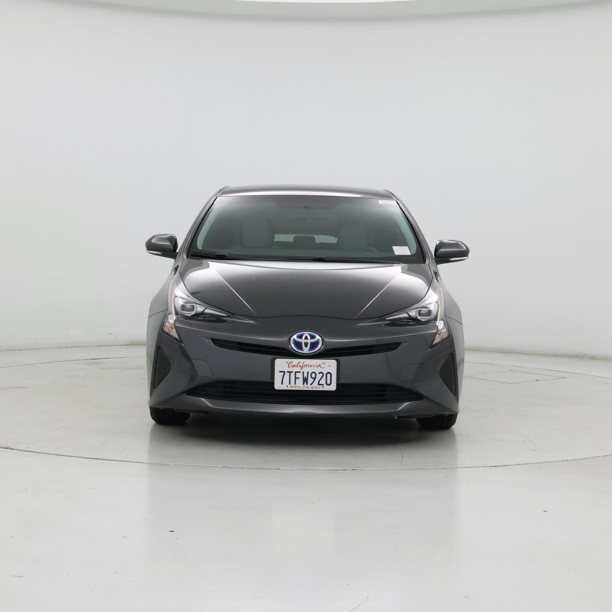 Thumbnail: 2016 Toyota Prius - 5