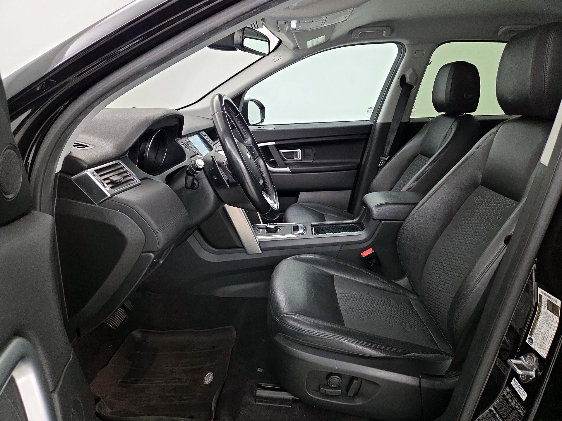 Thumbnail: 2018 Land Rover Discovery Sport - 11