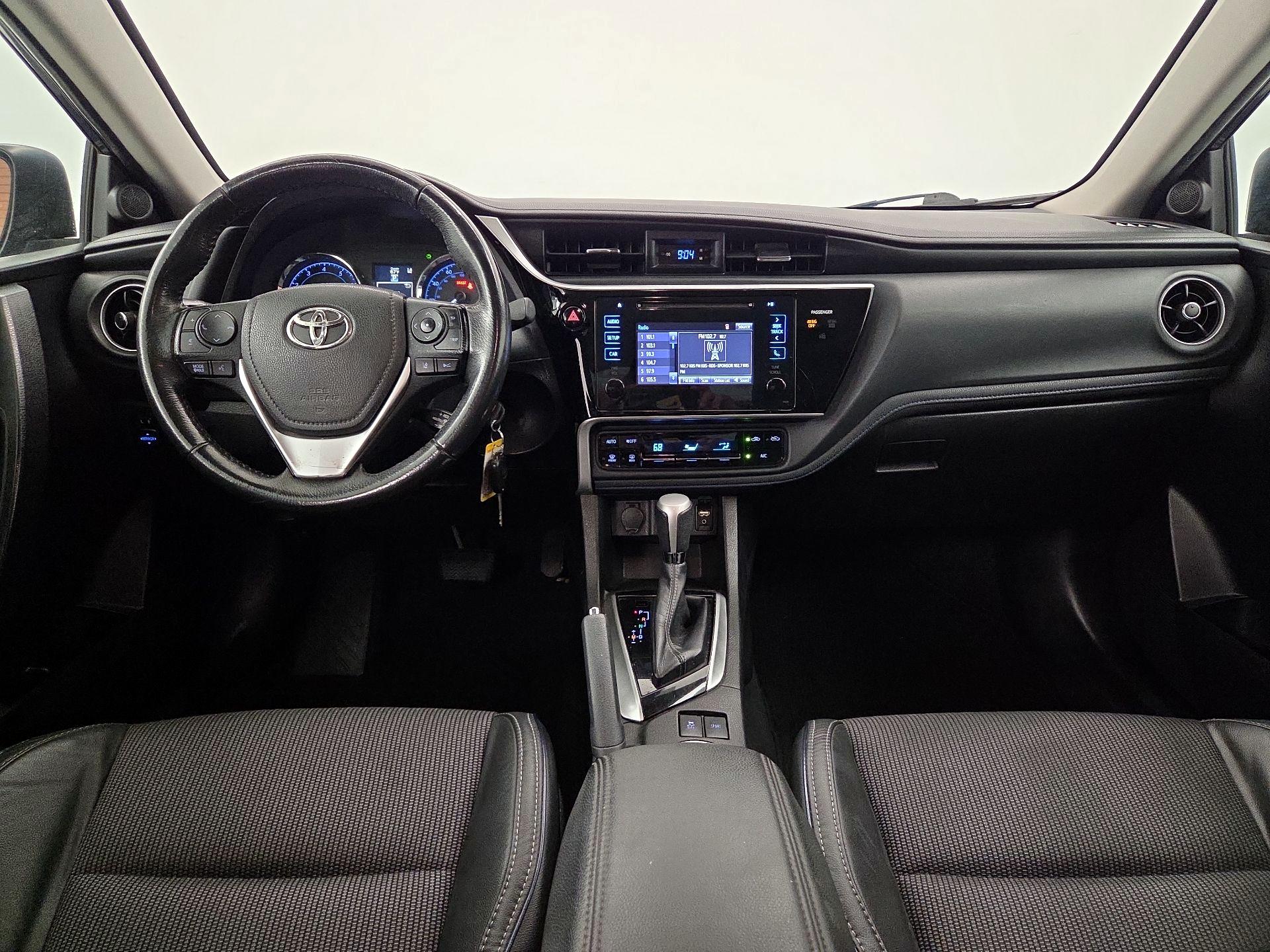 Thumbnail: 2017 Toyota Corolla - 9