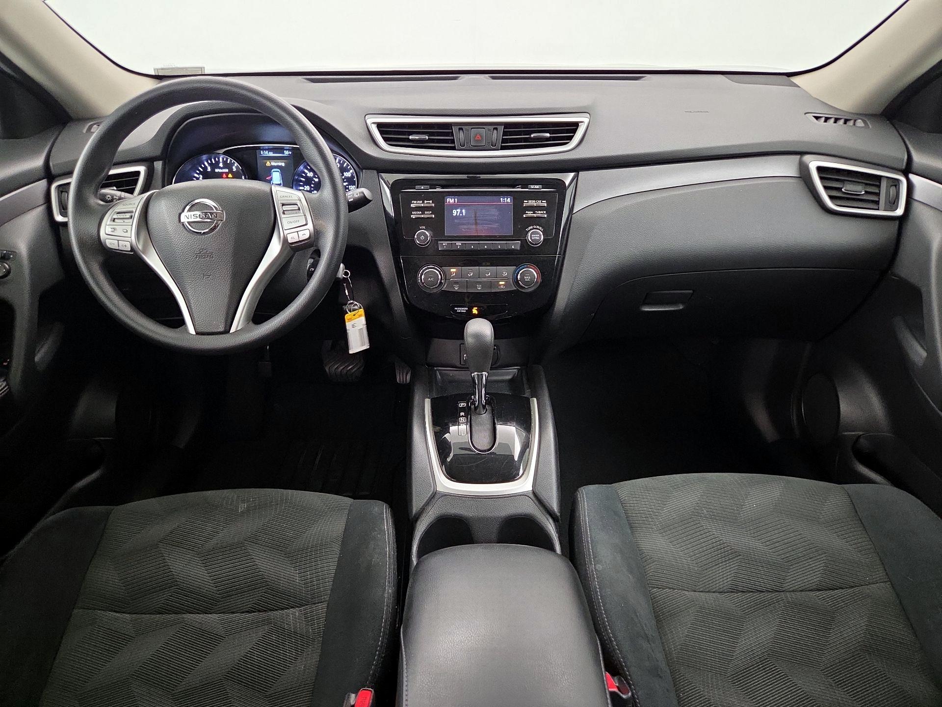 Thumbnail: 2015 Nissan Rogue - 9