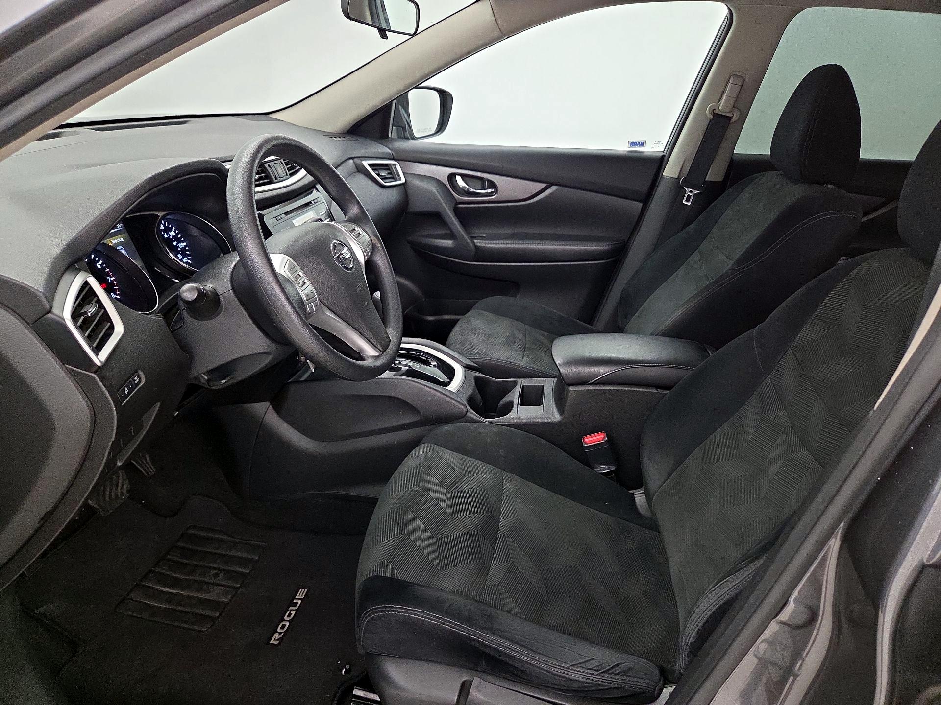 Thumbnail: 2015 Nissan Rogue - 11