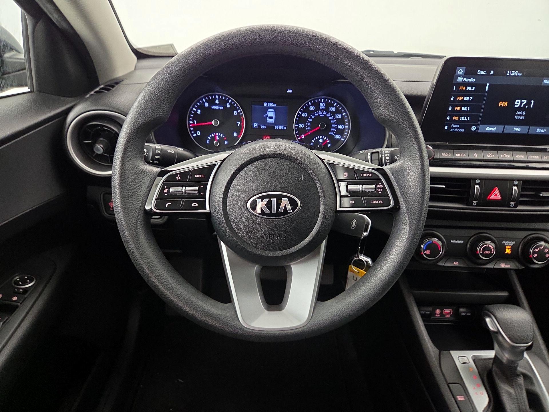 Thumbnail: 2021 Kia Forte - 10