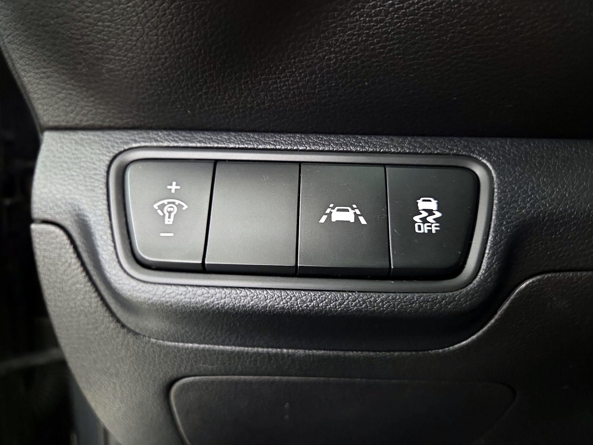 Thumbnail: 2021 Kia Forte - 13