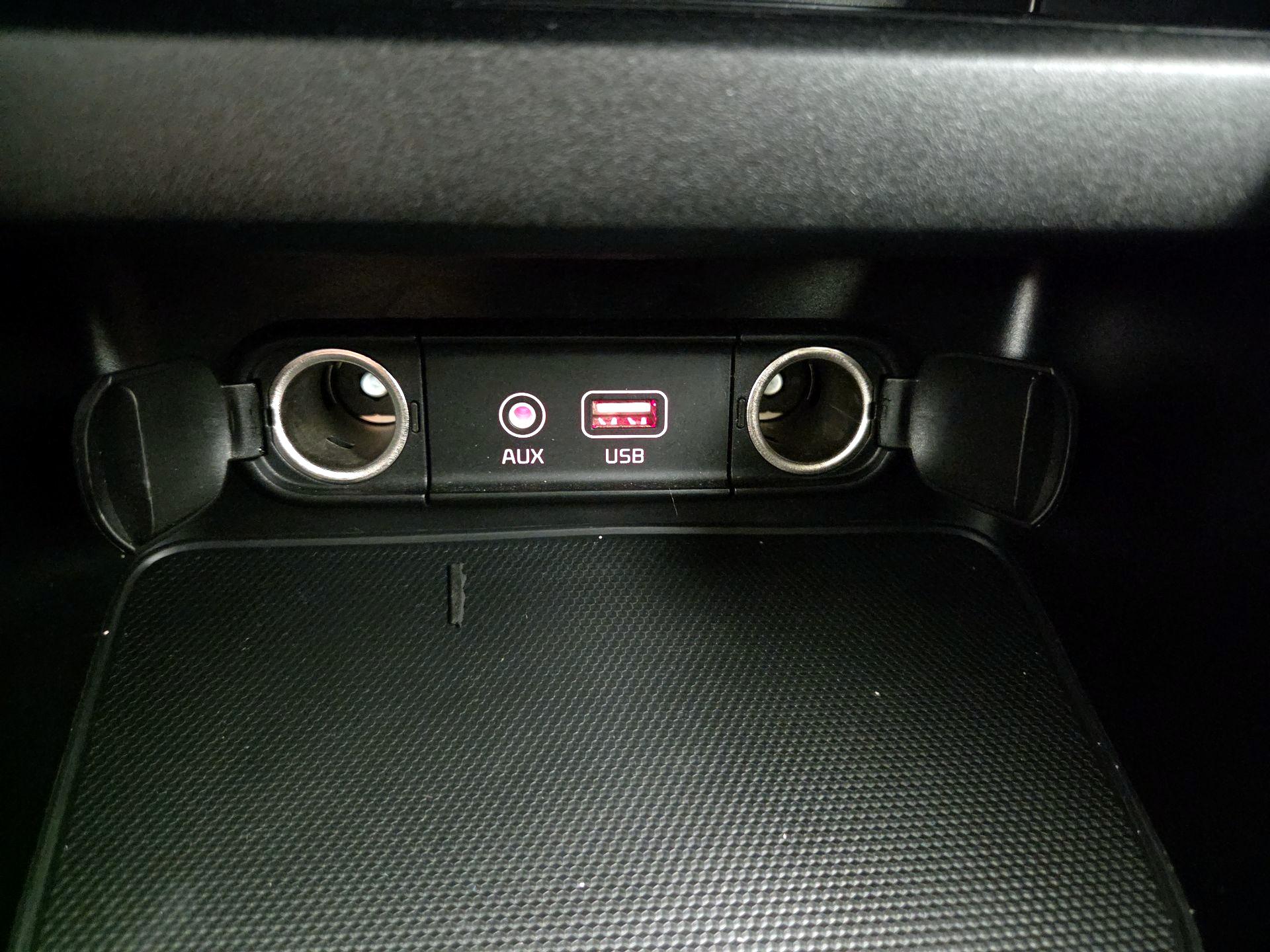 Thumbnail: 2021 Kia Forte - 18