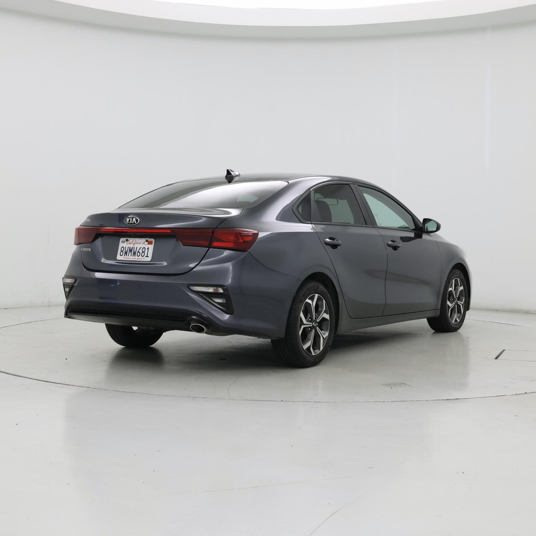 Thumbnail: 2021 Kia Forte - 8