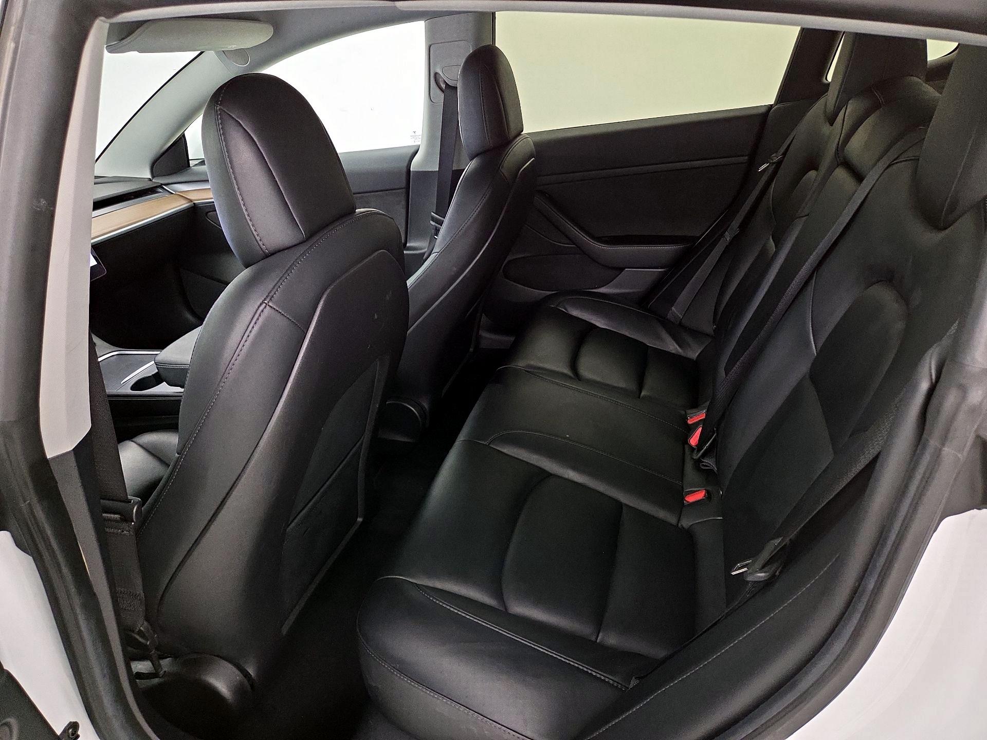 Thumbnail: 2021 Tesla Model 3 - 18