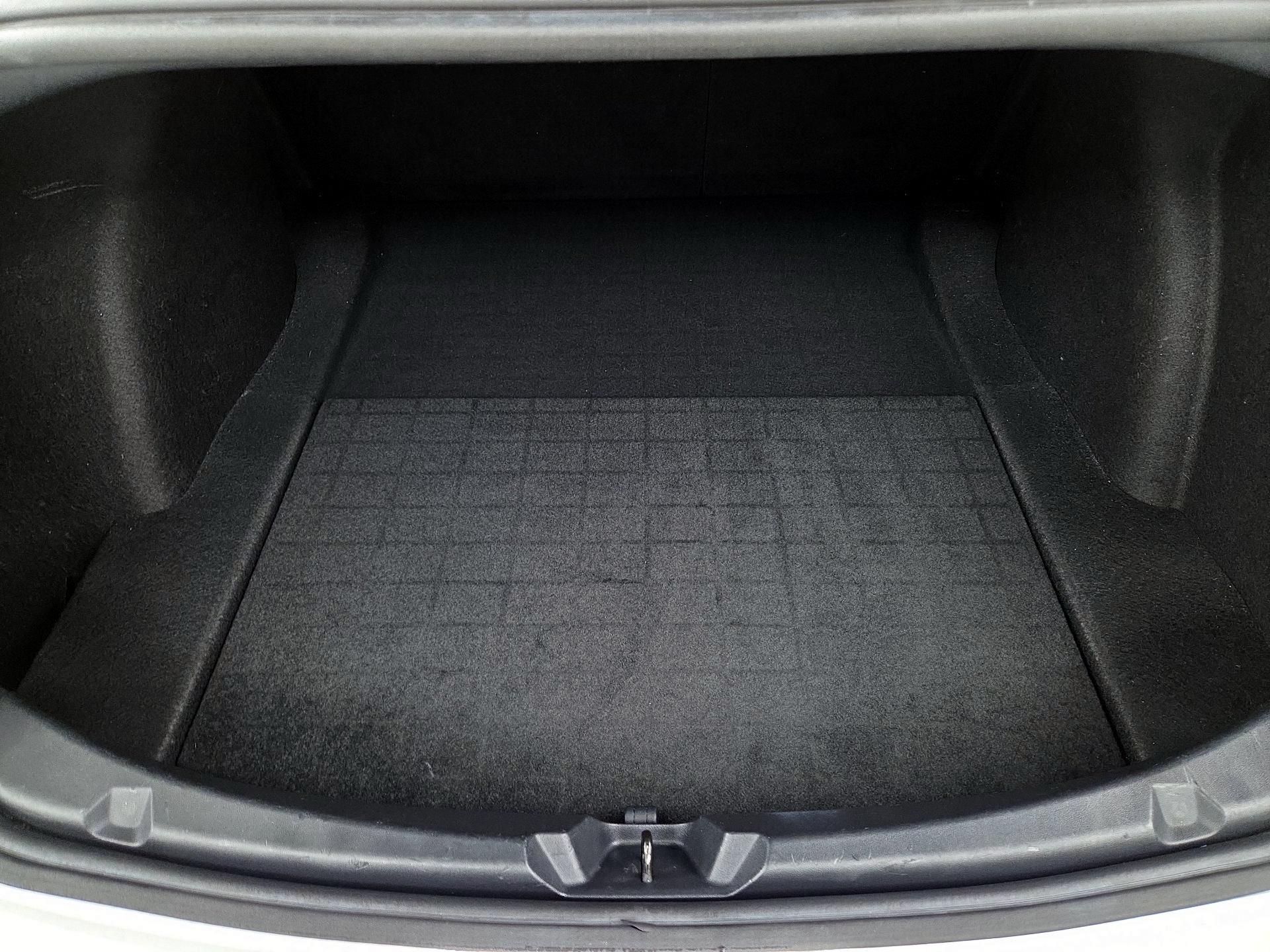 Thumbnail: 2021 Tesla Model 3 - 19