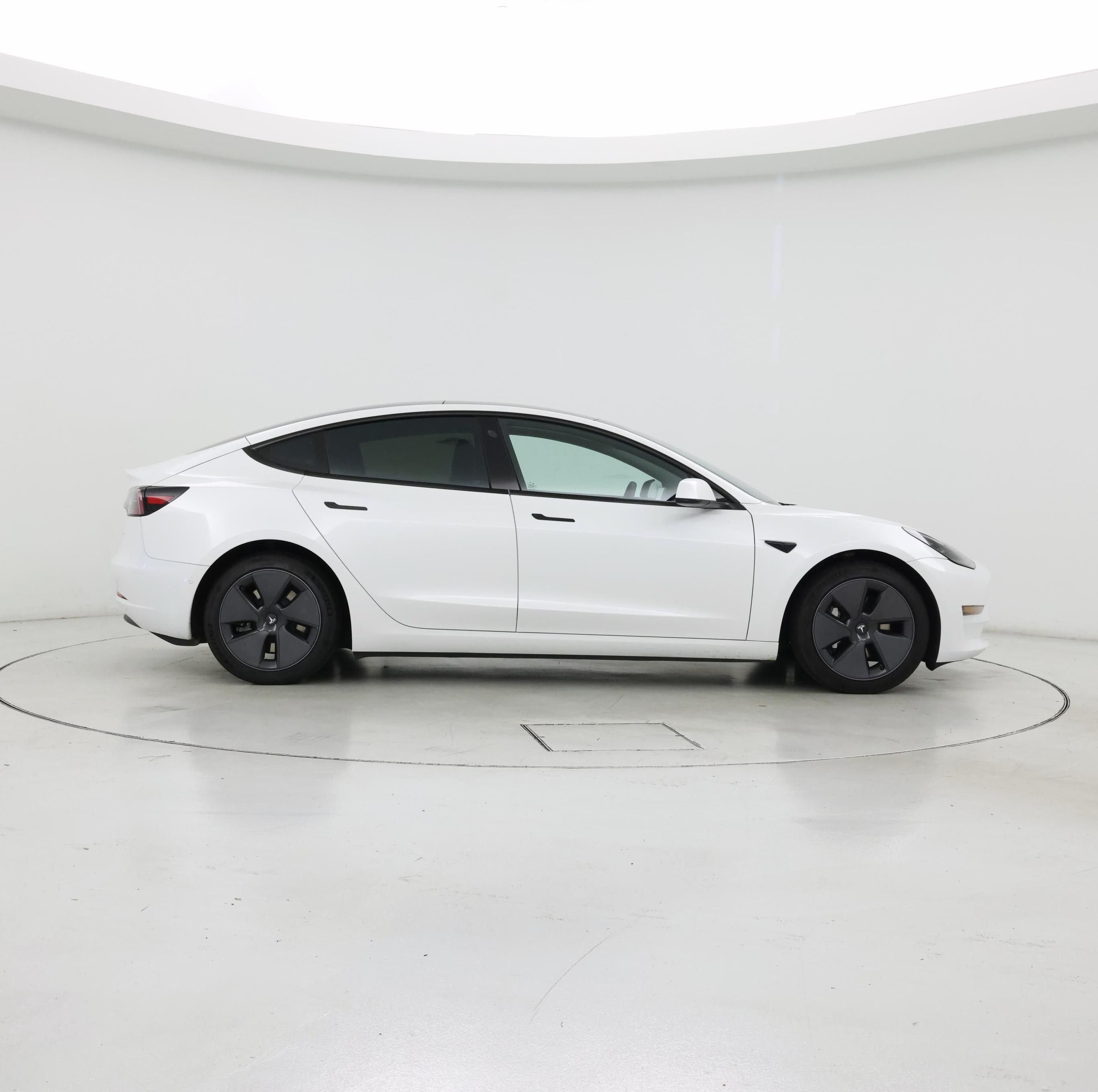 Thumbnail: 2021 Tesla Model 3 - 7