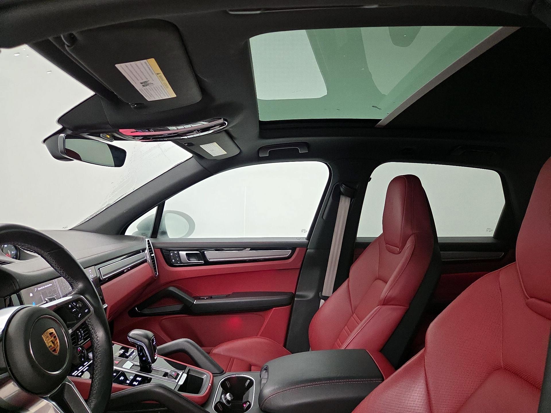 Thumbnail: 2022 Porsche Cayenne - 20