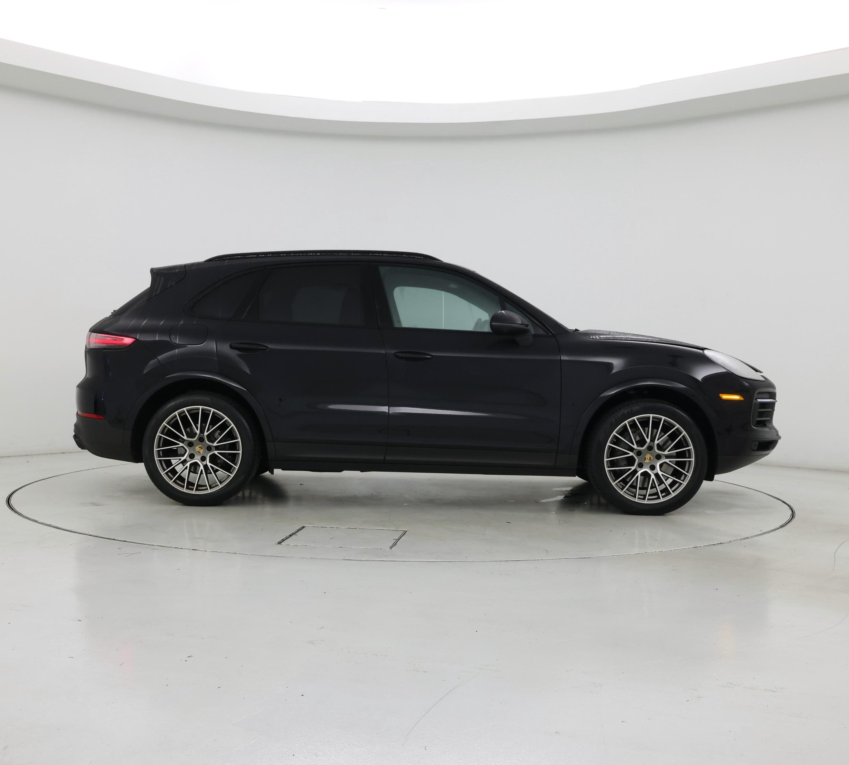 Thumbnail: 2022 Porsche Cayenne - 7
