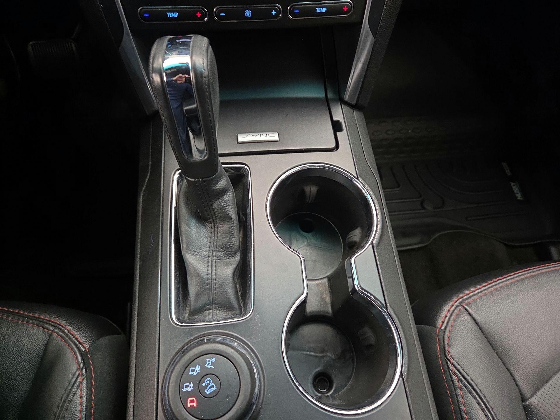 Thumbnail: 2016 Ford Explorer - 18