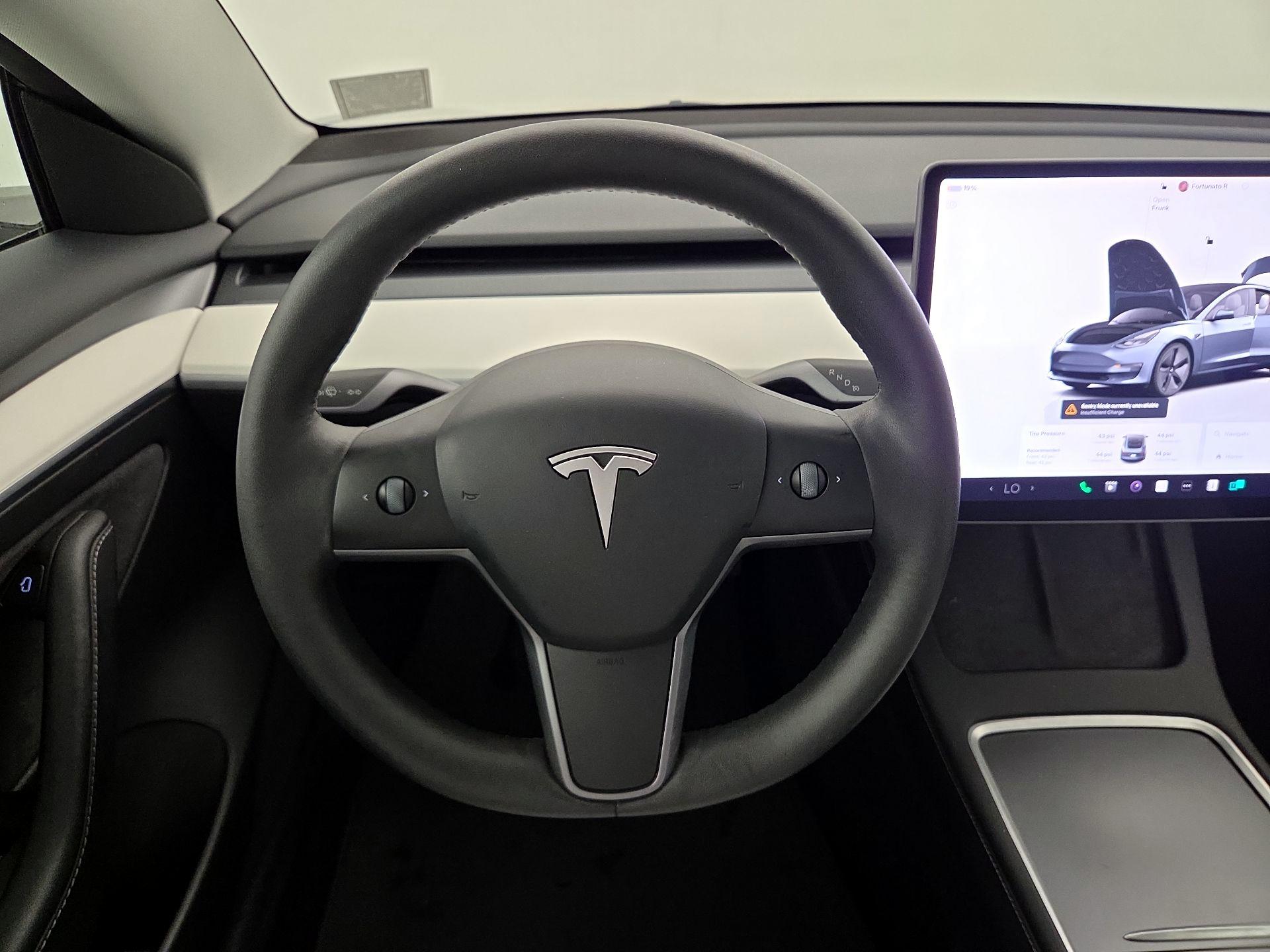 Thumbnail: 2023 Tesla Model 3 - 10