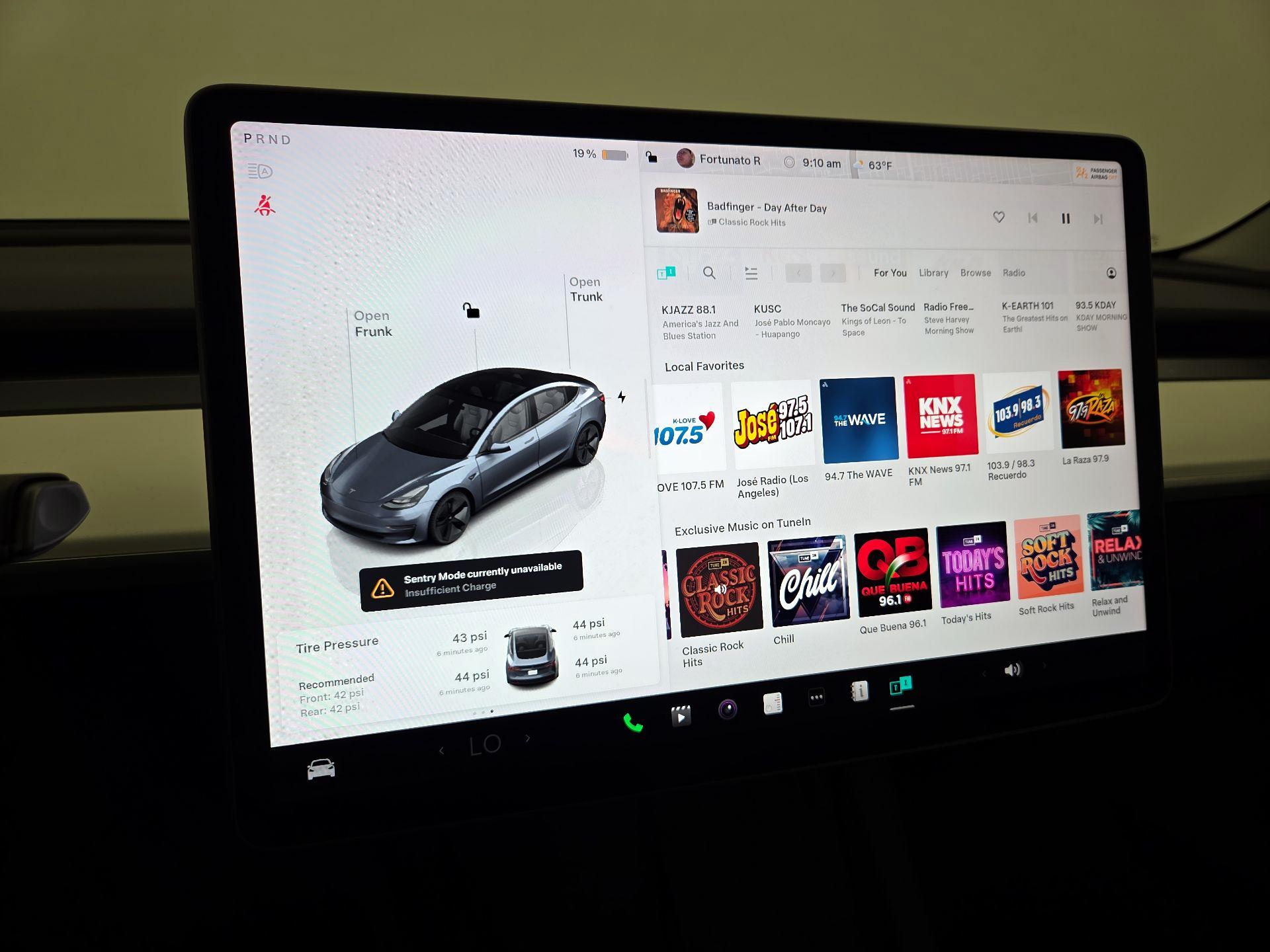 Thumbnail: 2023 Tesla Model 3 - 15