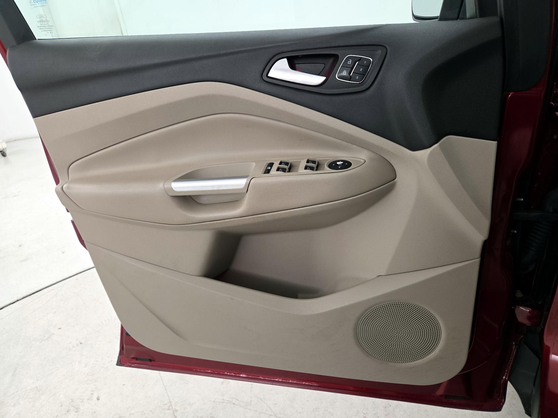 Thumbnail: 2015 Ford Escape - 12