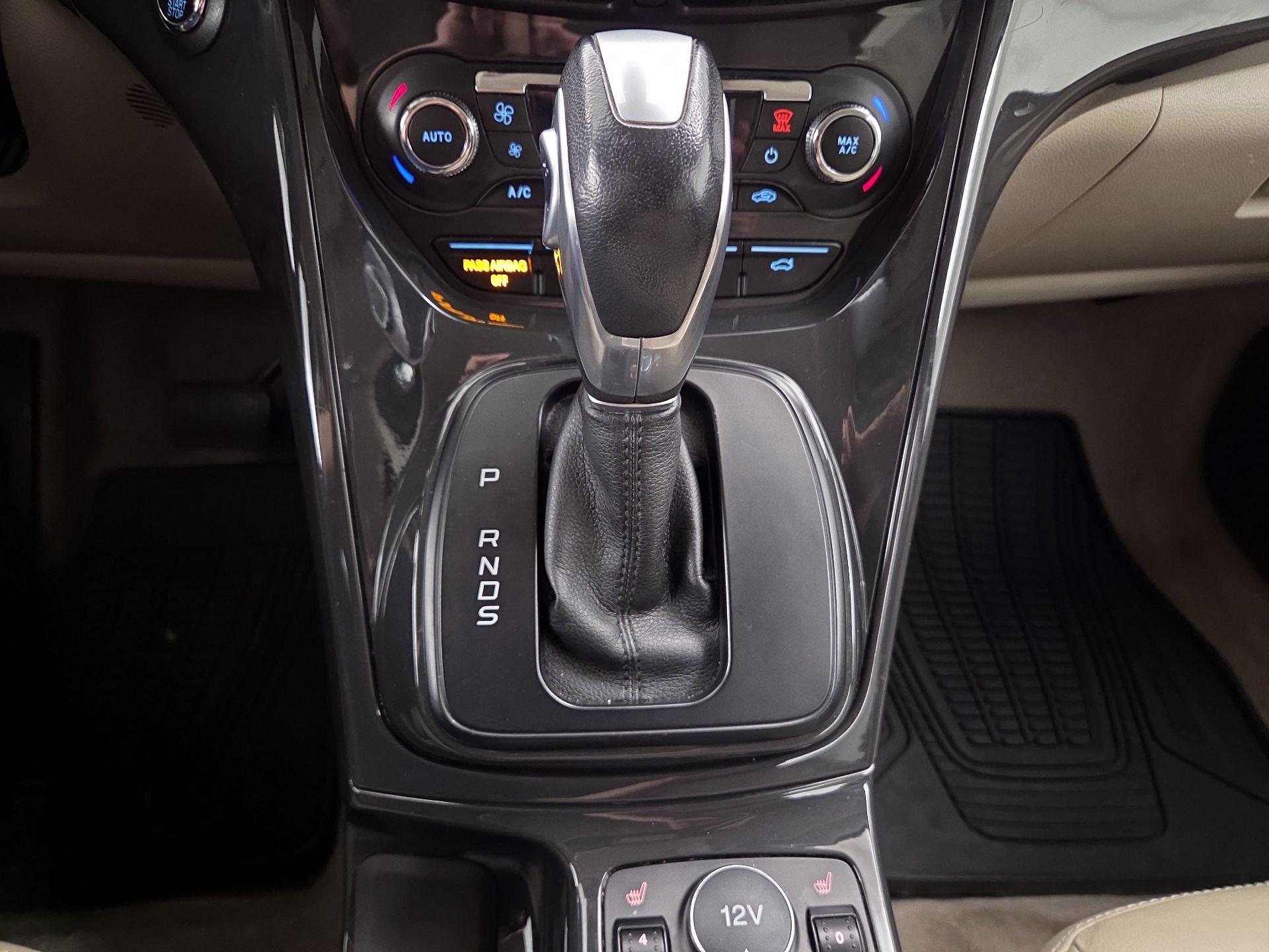 Thumbnail: 2015 Ford Escape - 17