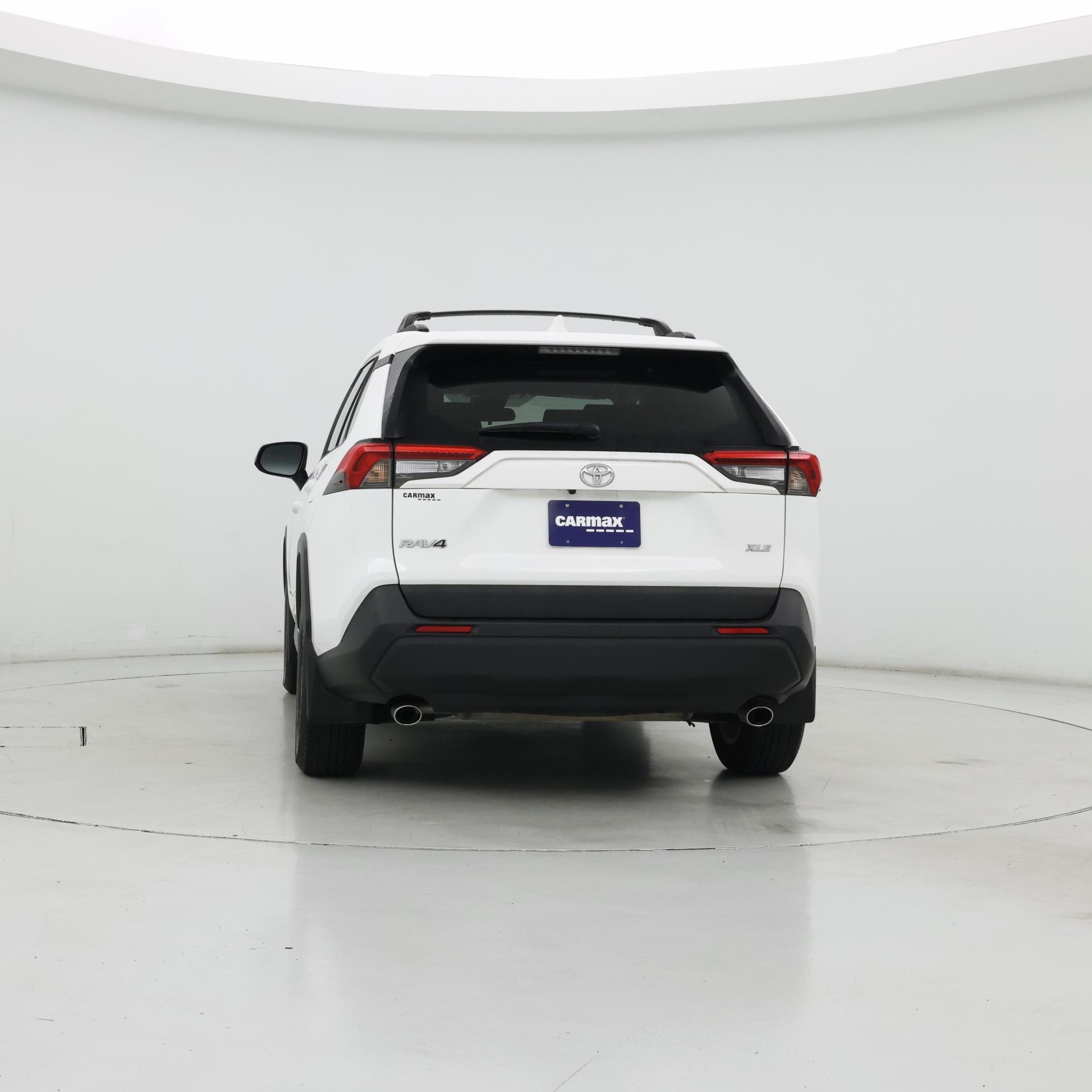 Thumbnail: 2019 Toyota RAV4 - 6