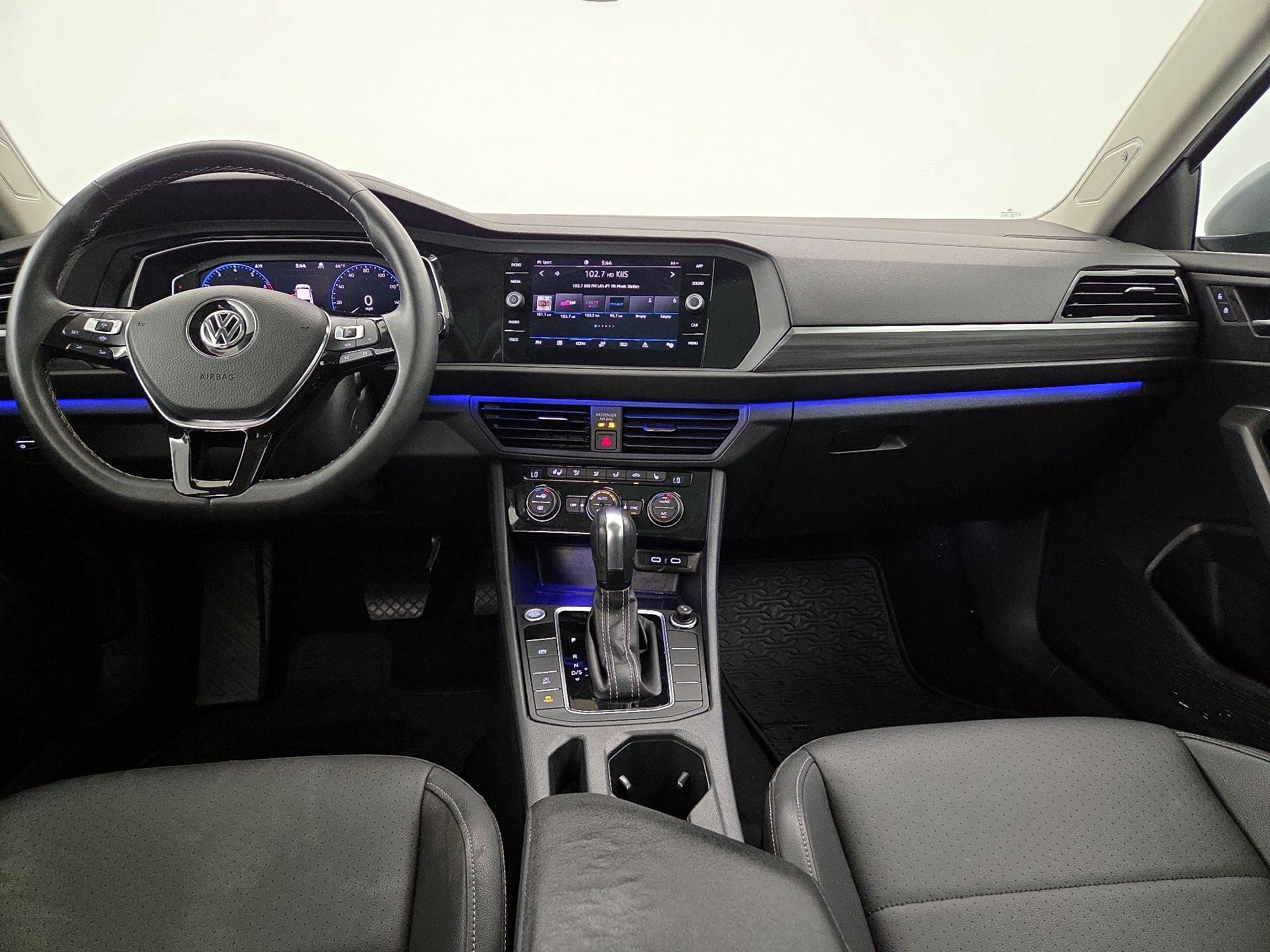 Thumbnail: 2021 Volkswagen Jetta - 9