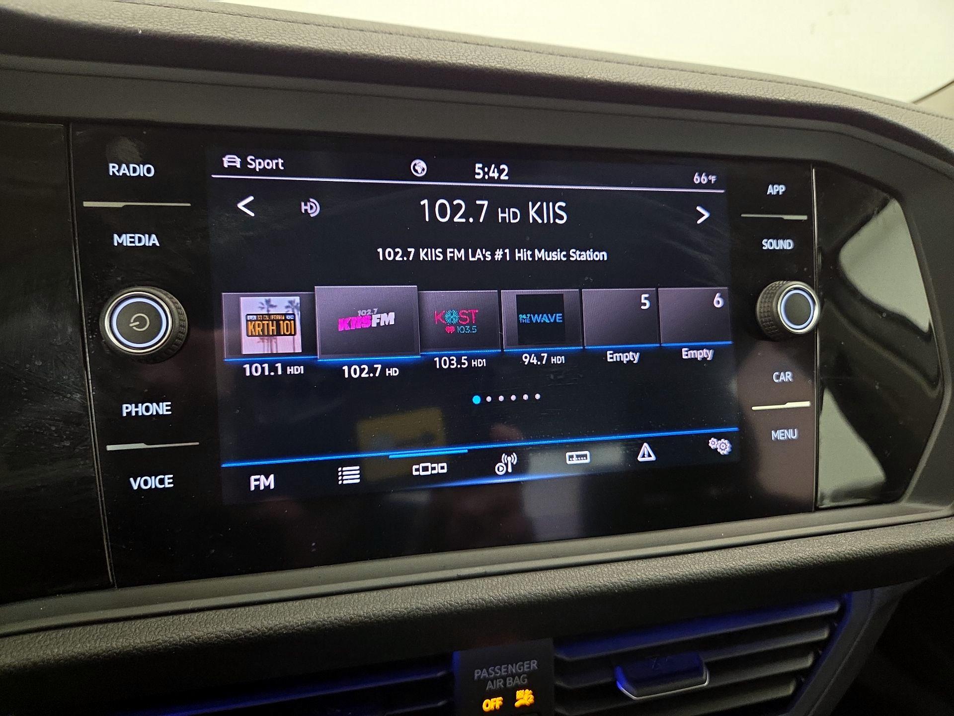 Thumbnail: 2021 Volkswagen Jetta - 15