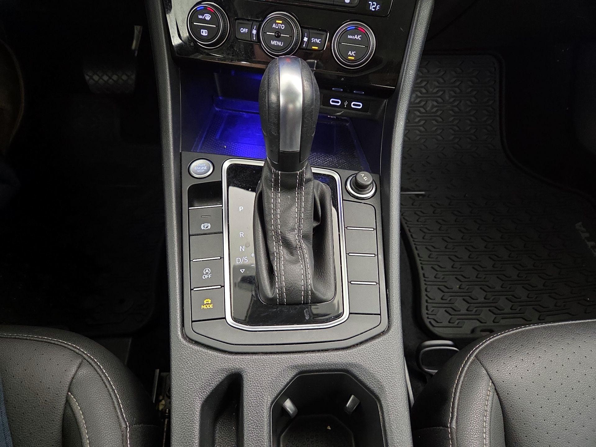 Thumbnail: 2021 Volkswagen Jetta - 17